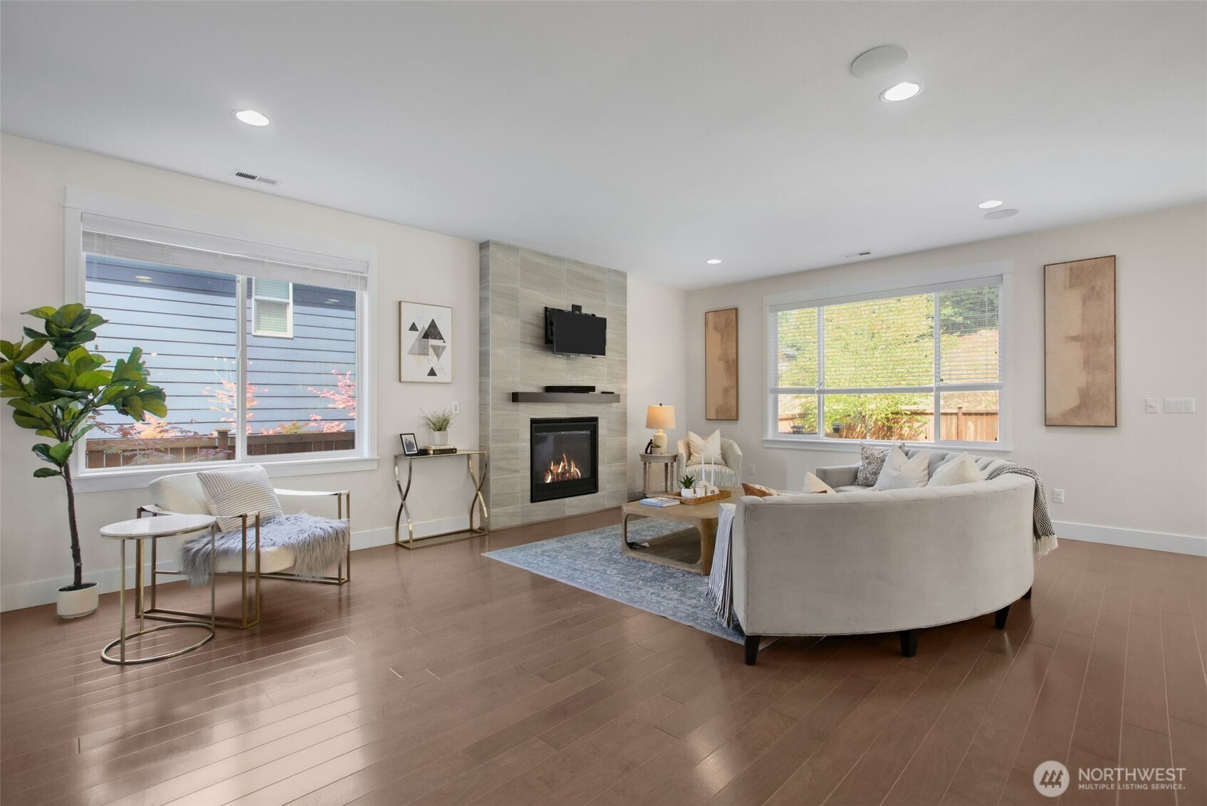 31324 43rd Place Property Photo 3