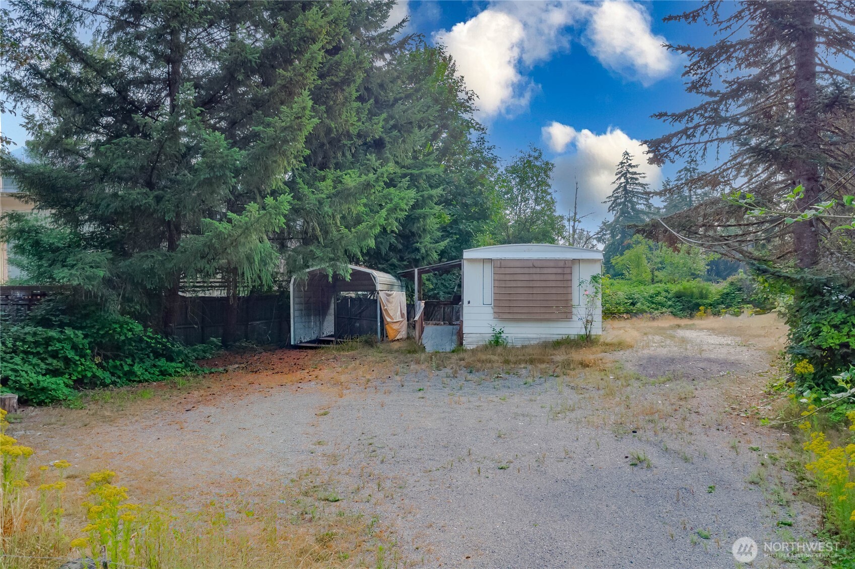17636 118th Avenue Property Photo 3