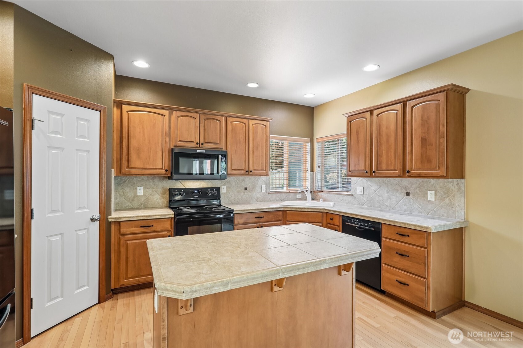 1824 23rd Street Property Photo 6