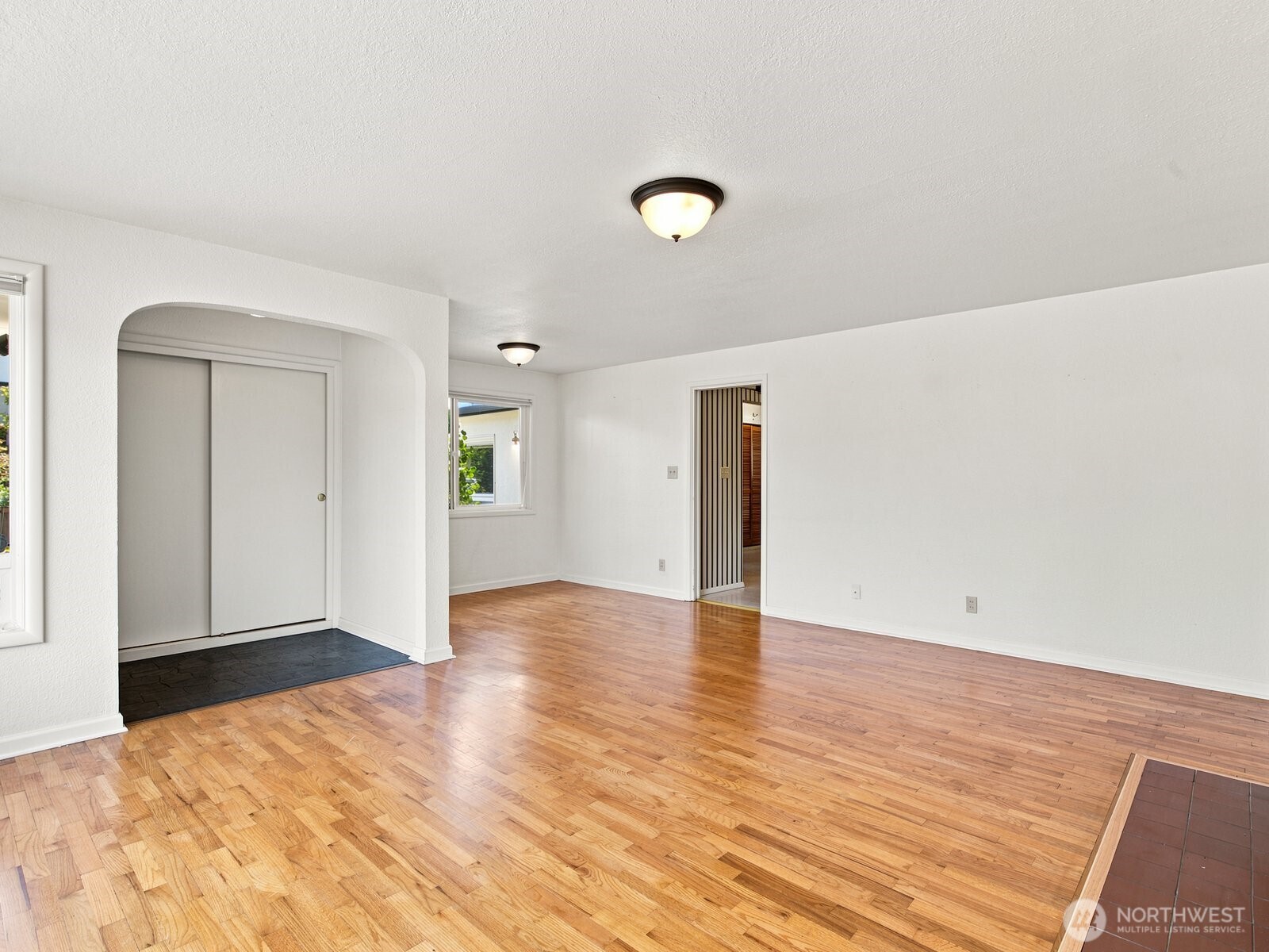 3015 Ellis Street Property Photo 9
