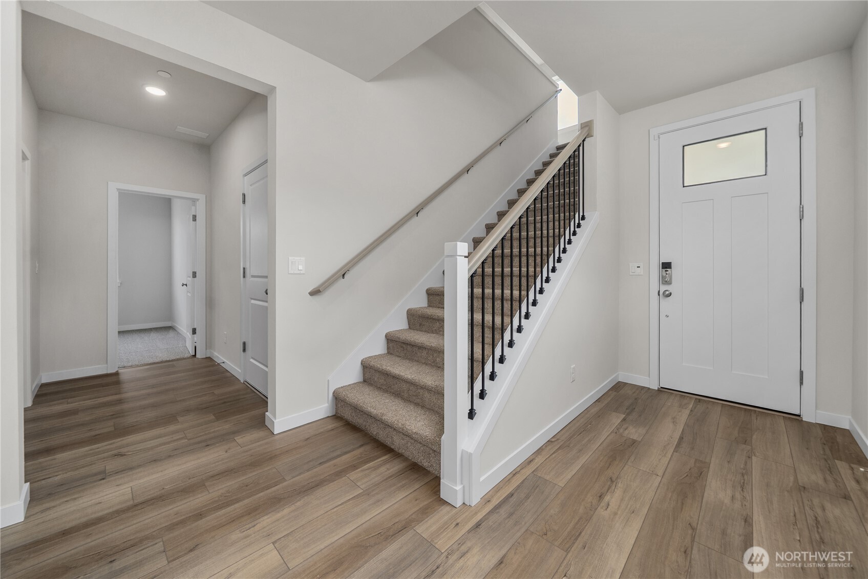 3943 Flat Top Drive Property Photo 3