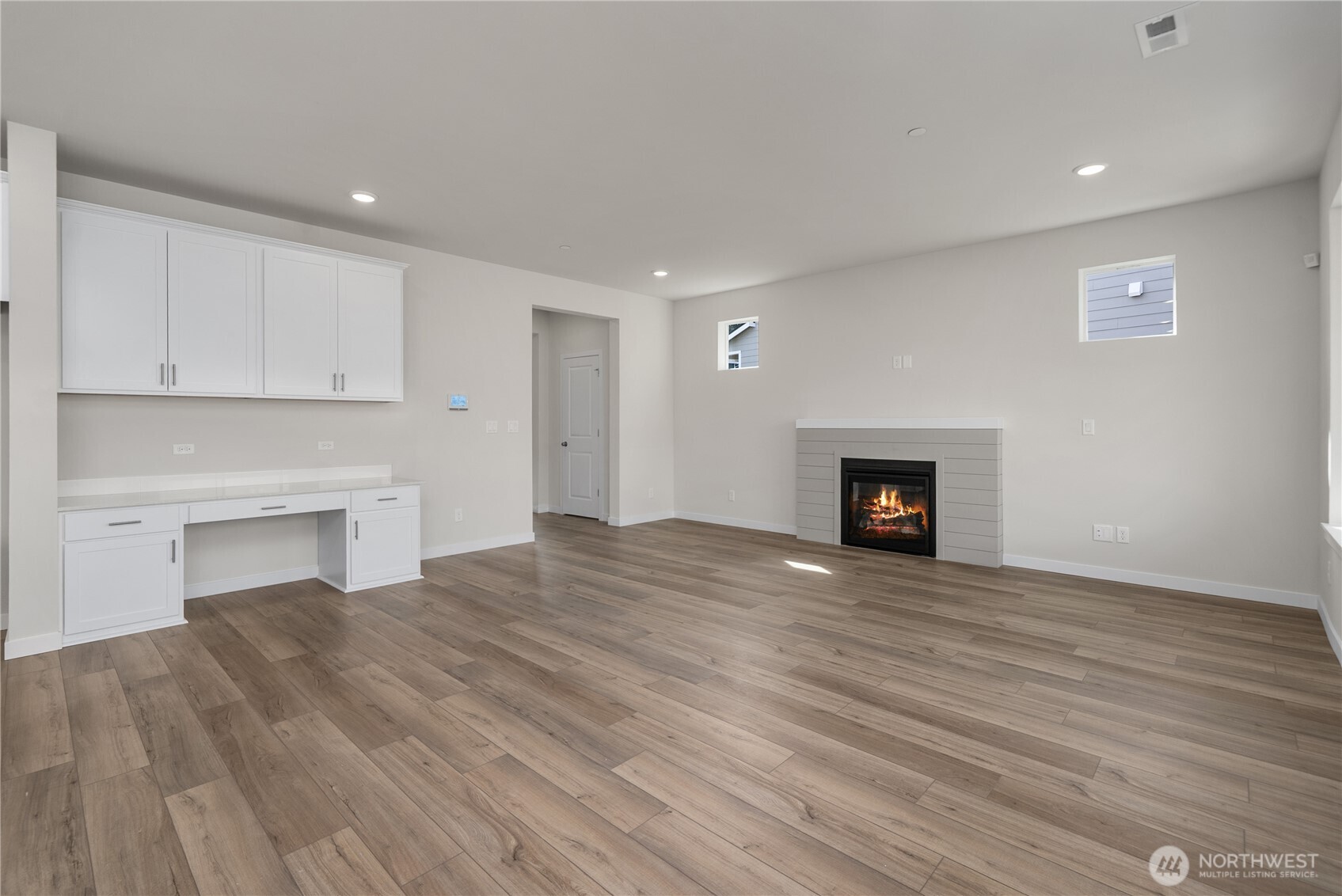 3943 Flat Top Drive Property Photo 5