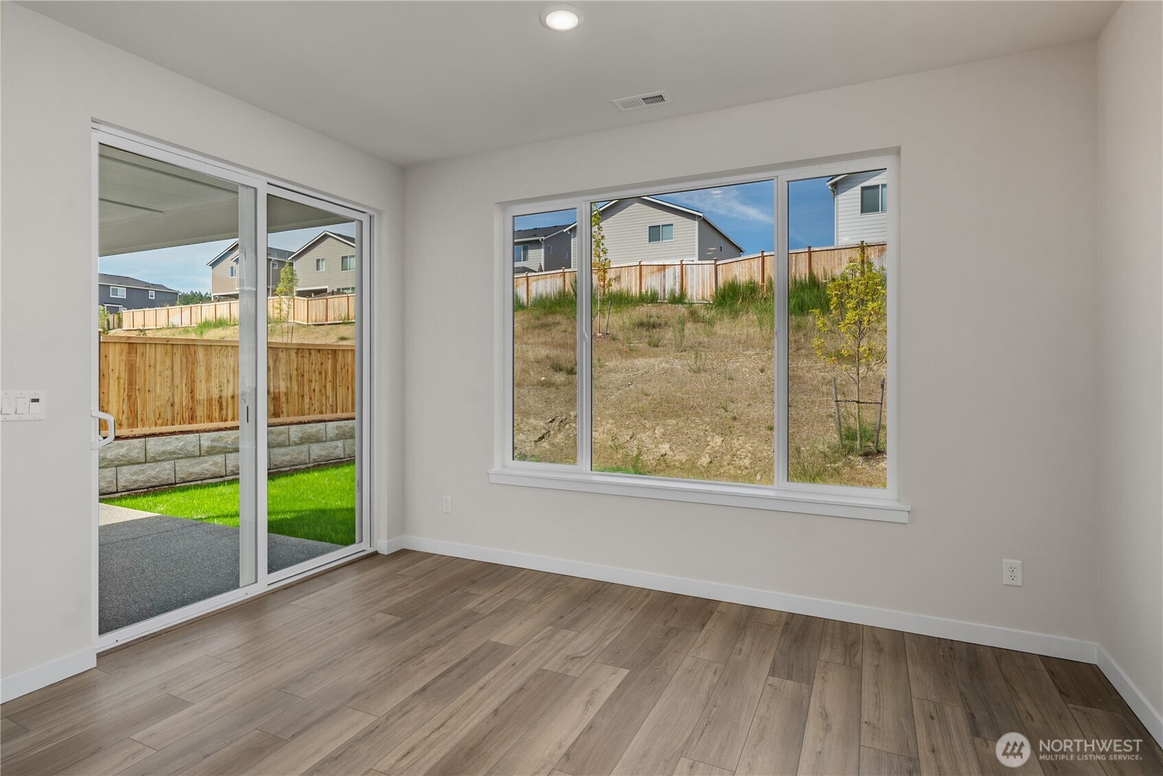 3943 Flat Top Drive Property Photo 12