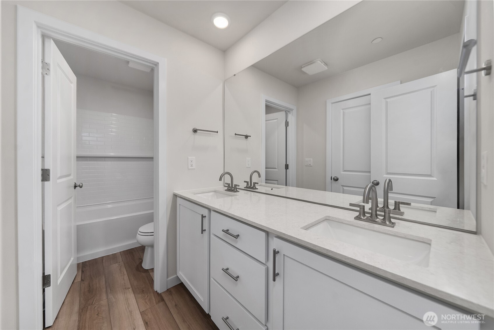3943 Flat Top Drive Property Photo 20