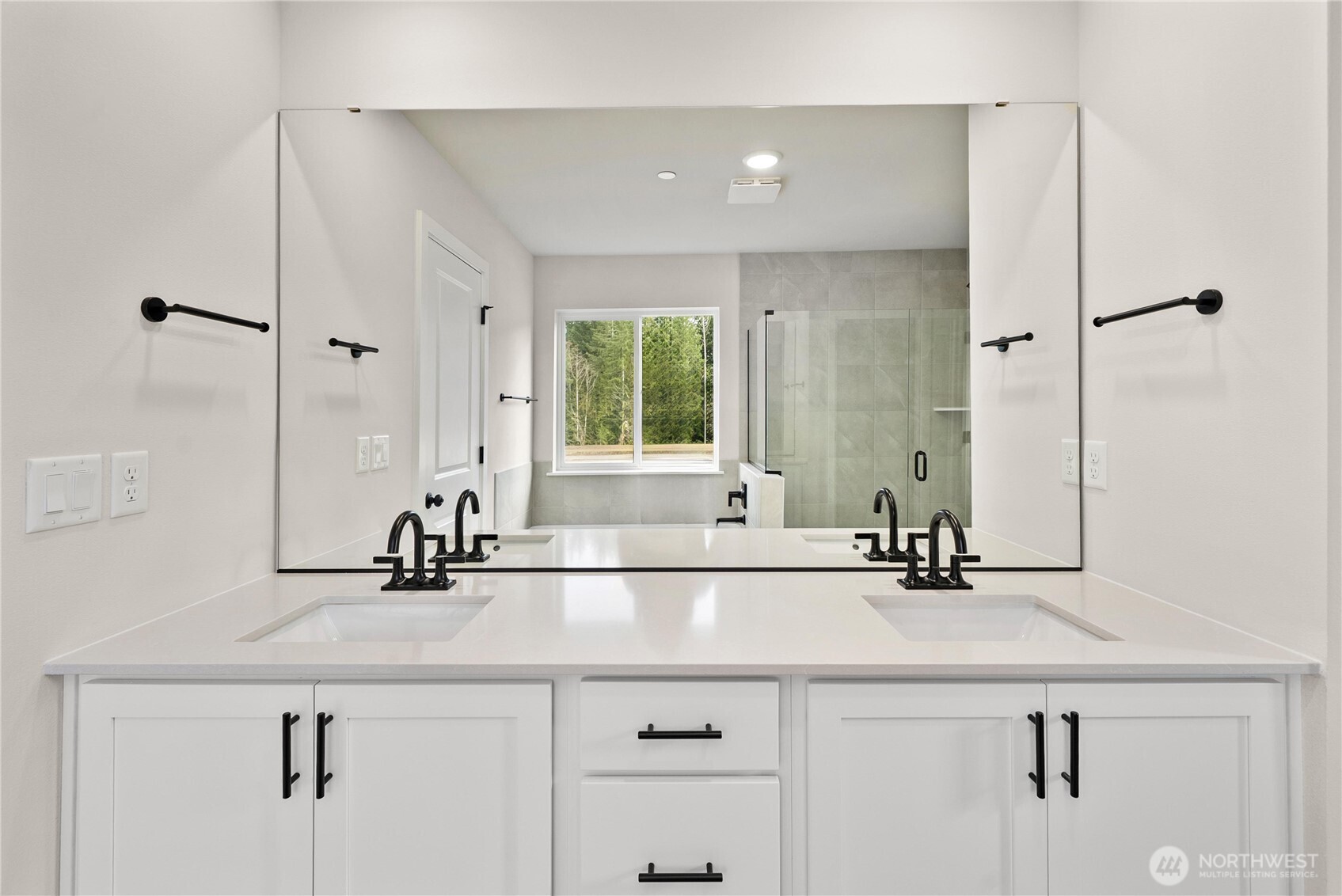 3943 Flat Top Drive Property Photo 28