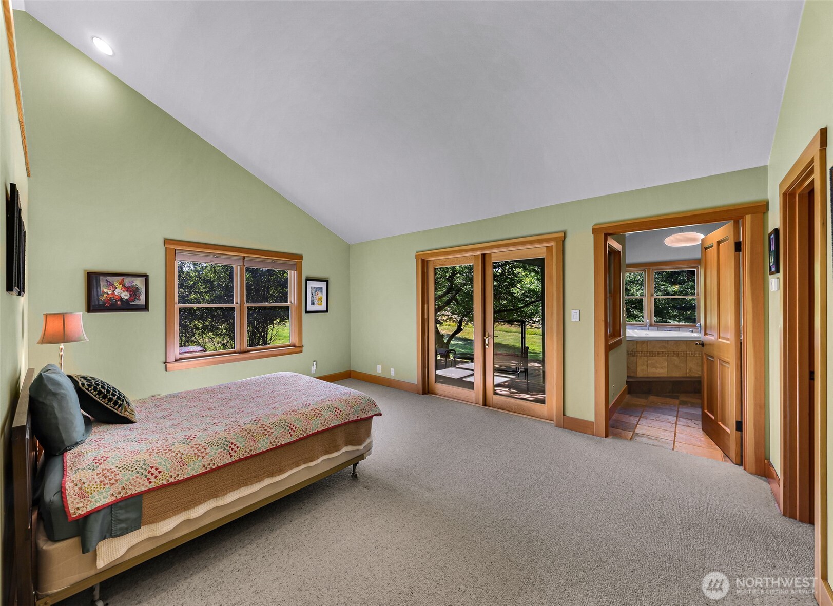6701 Holst Road Property Photo 16