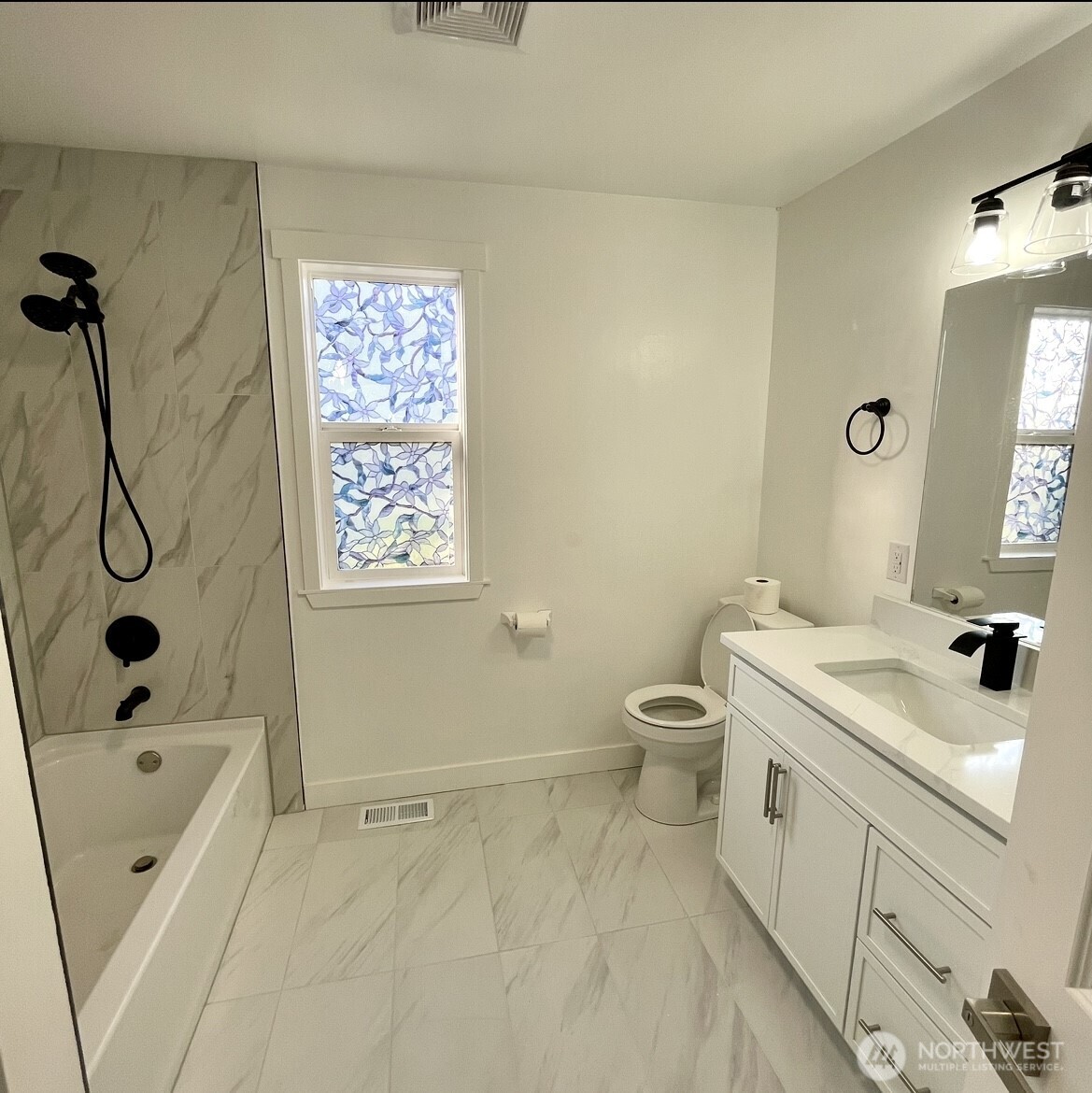 13829 51 Avenue Property Photo 6