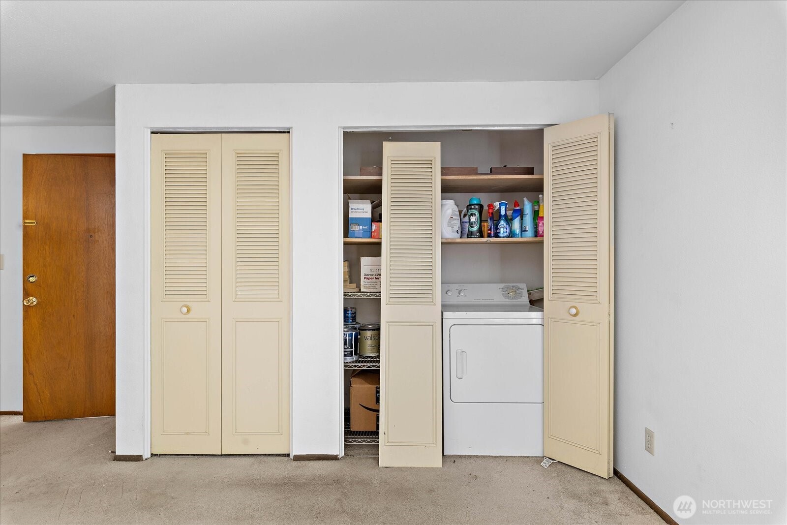 3209 Hoyt Avenue 302 Property Photo 5