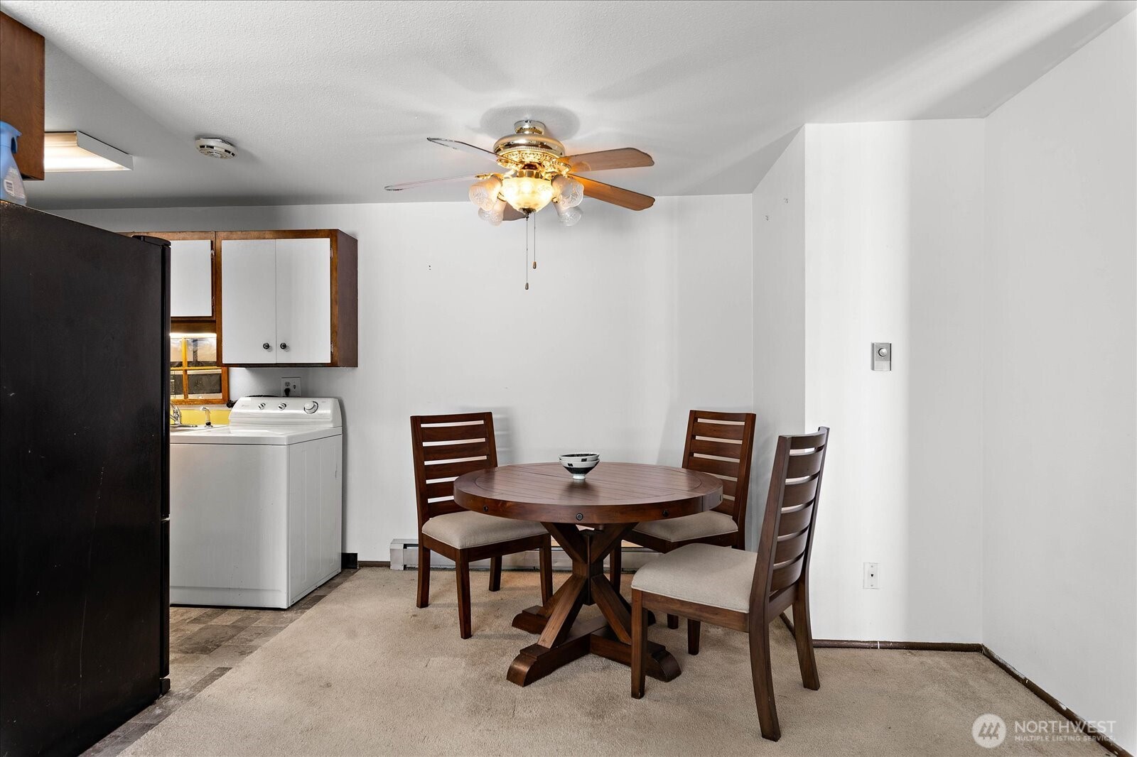 3209 Hoyt Avenue 302 Property Photo 6