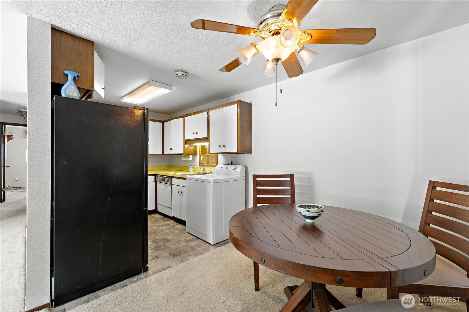 3209 Hoyt Avenue 302 Property Photo 7
