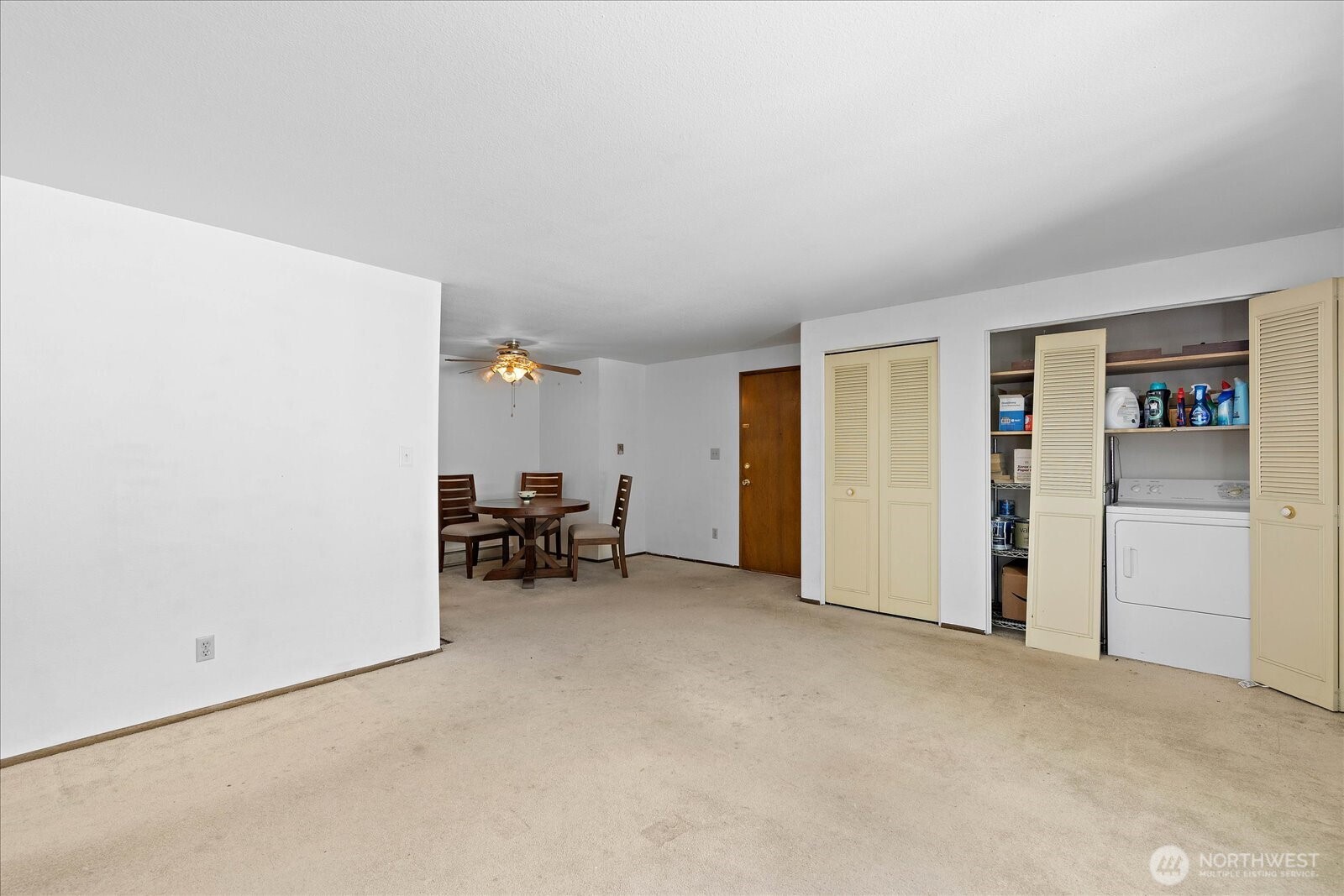 3209 Hoyt Avenue 302 Property Photo 11