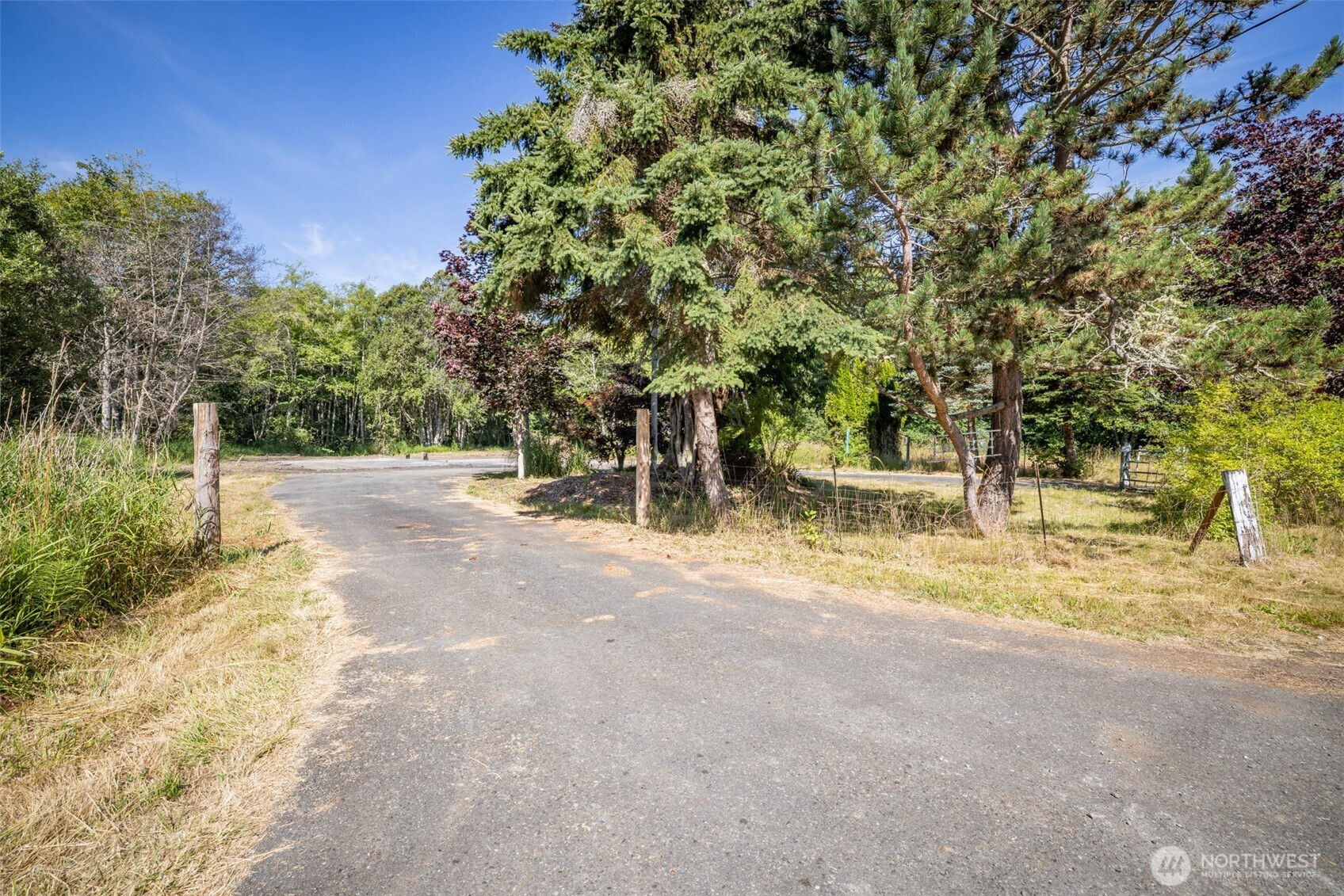 92 Gossett Road Property Photo 15