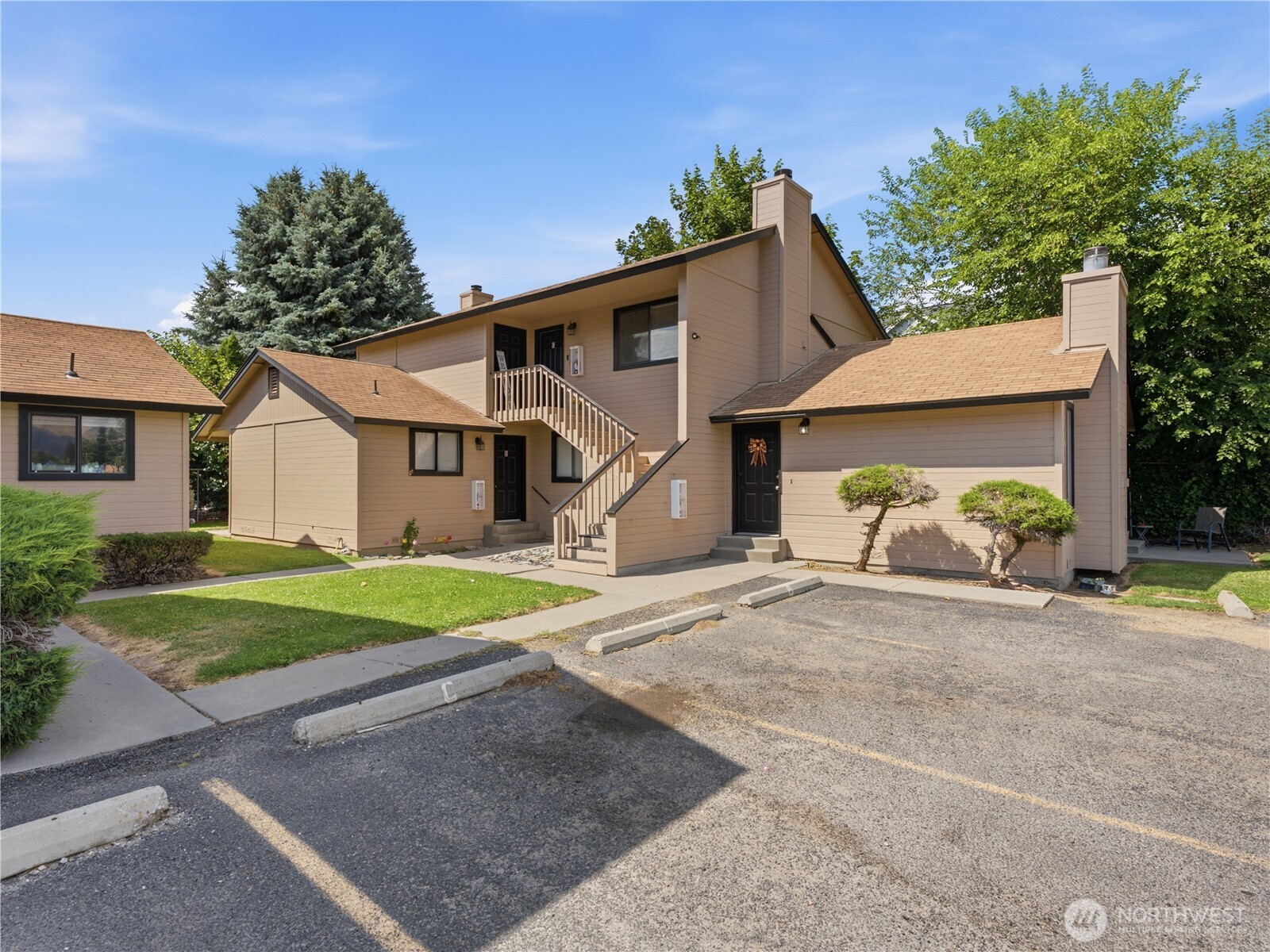 1321 Maple Street A Property Photo 4