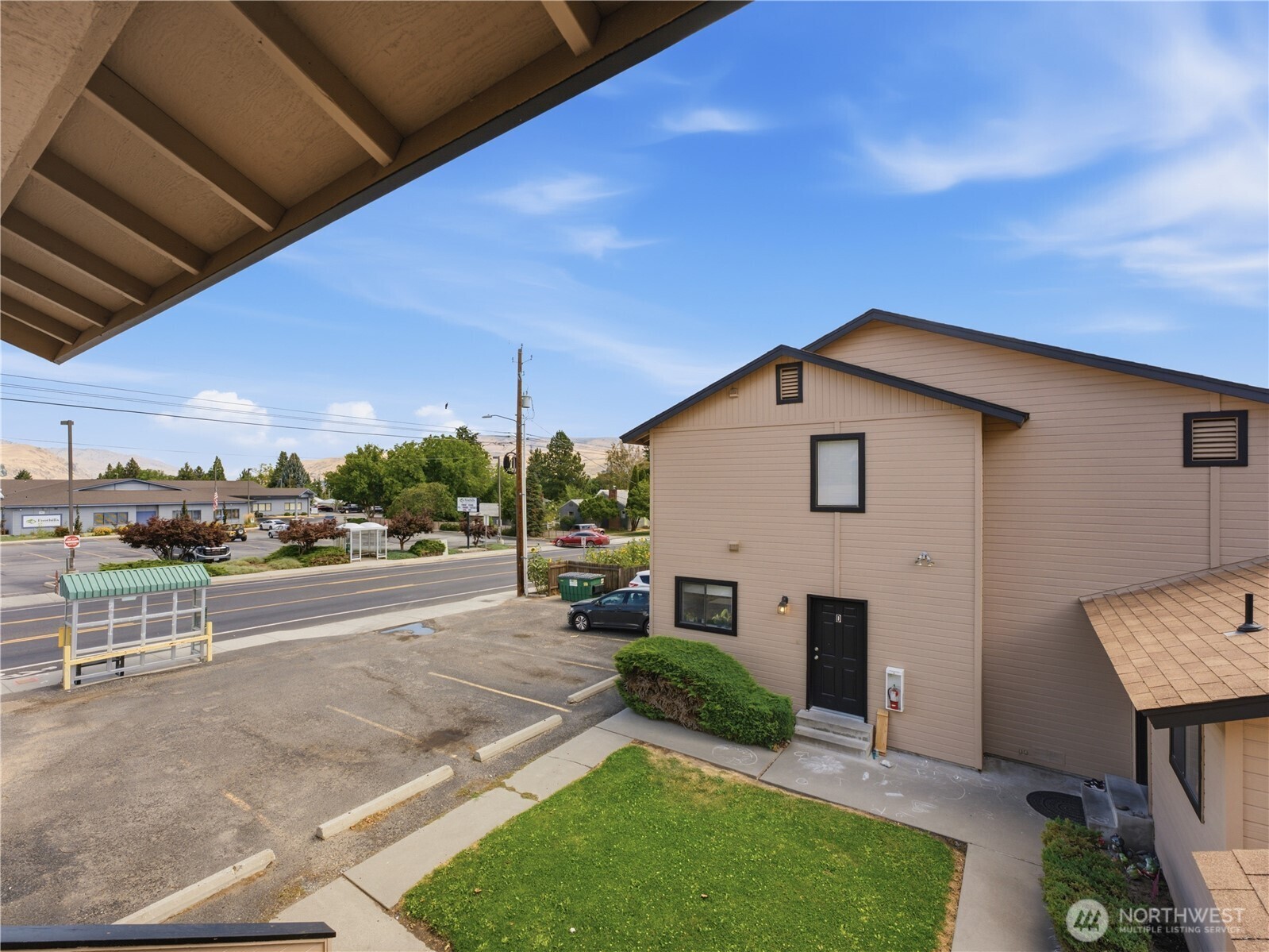 1321 Maple Street A Property Photo 7