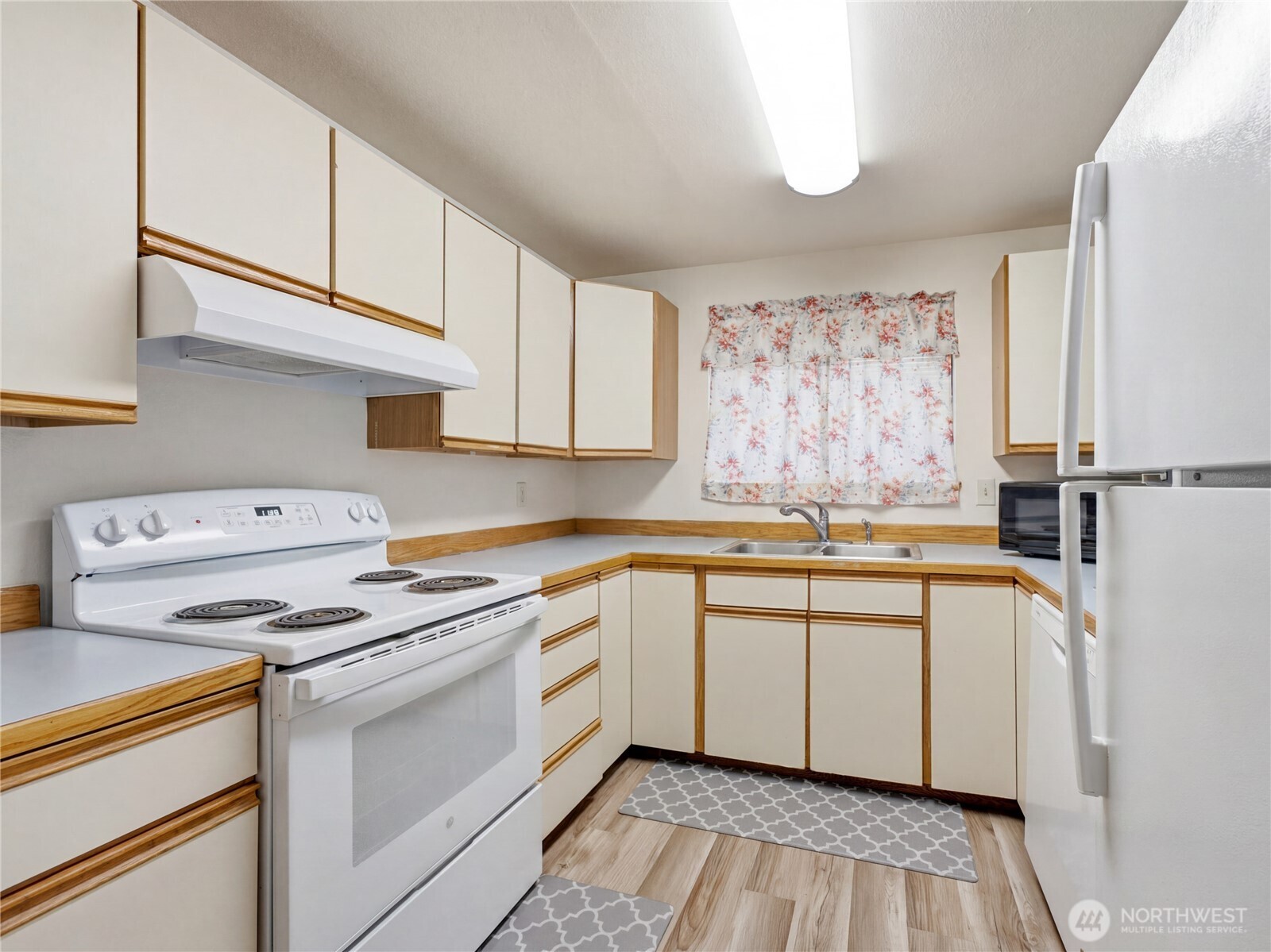 1321 Maple Street A Property Photo 27