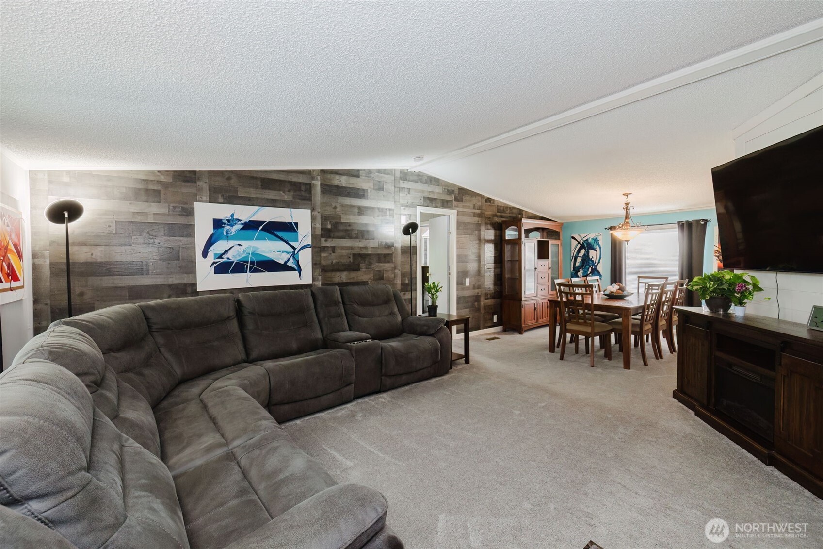 12514 144th Avenue Property Photo 5