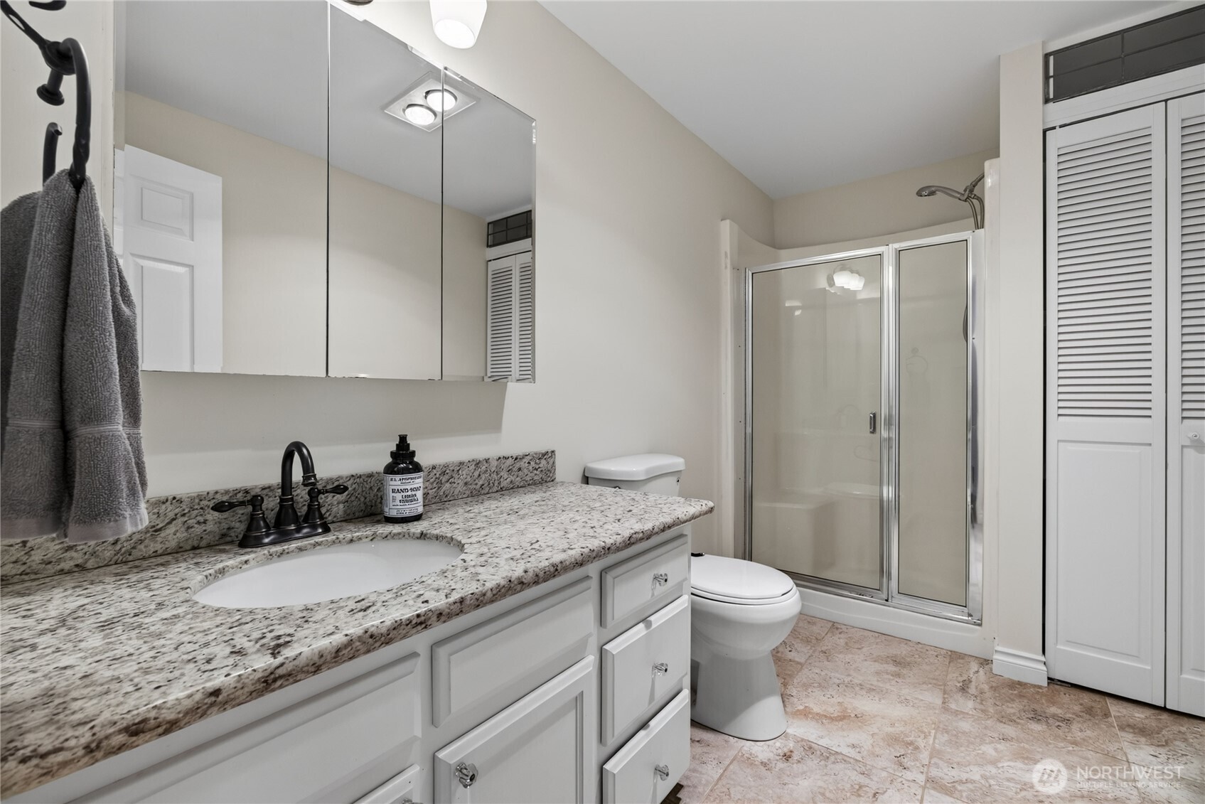 5822 Northridge Drive Property Photo 37