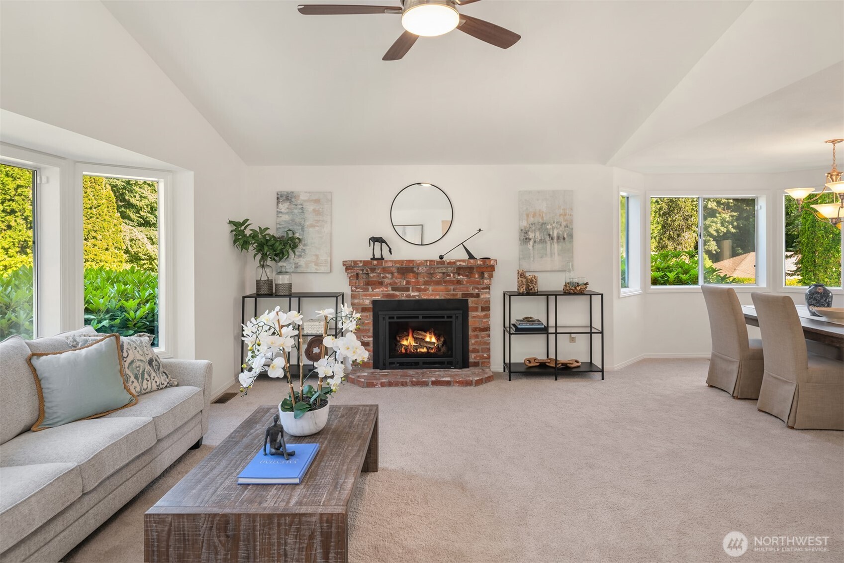 4230 205 Place Property Photo 4
