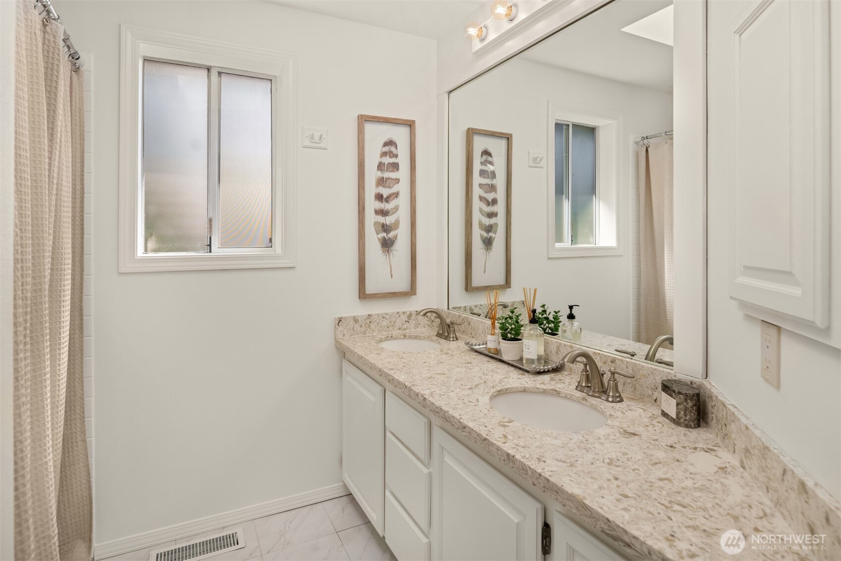 4230 205 Place Property Photo 14
