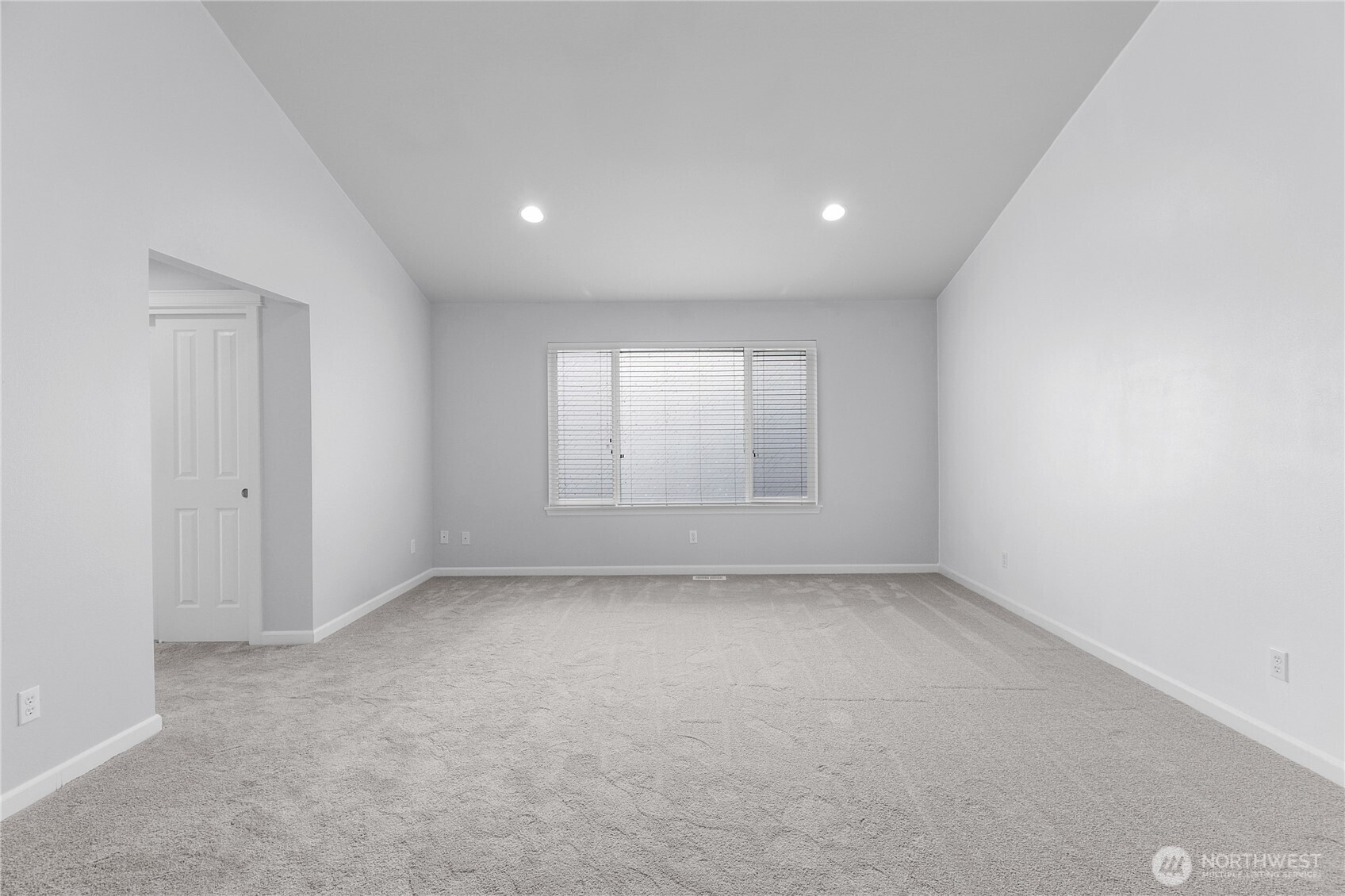 17210 139th Avenue Property Photo 16