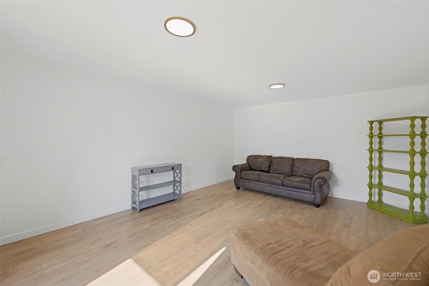 1255 S Grant Avenue Property Photo 35