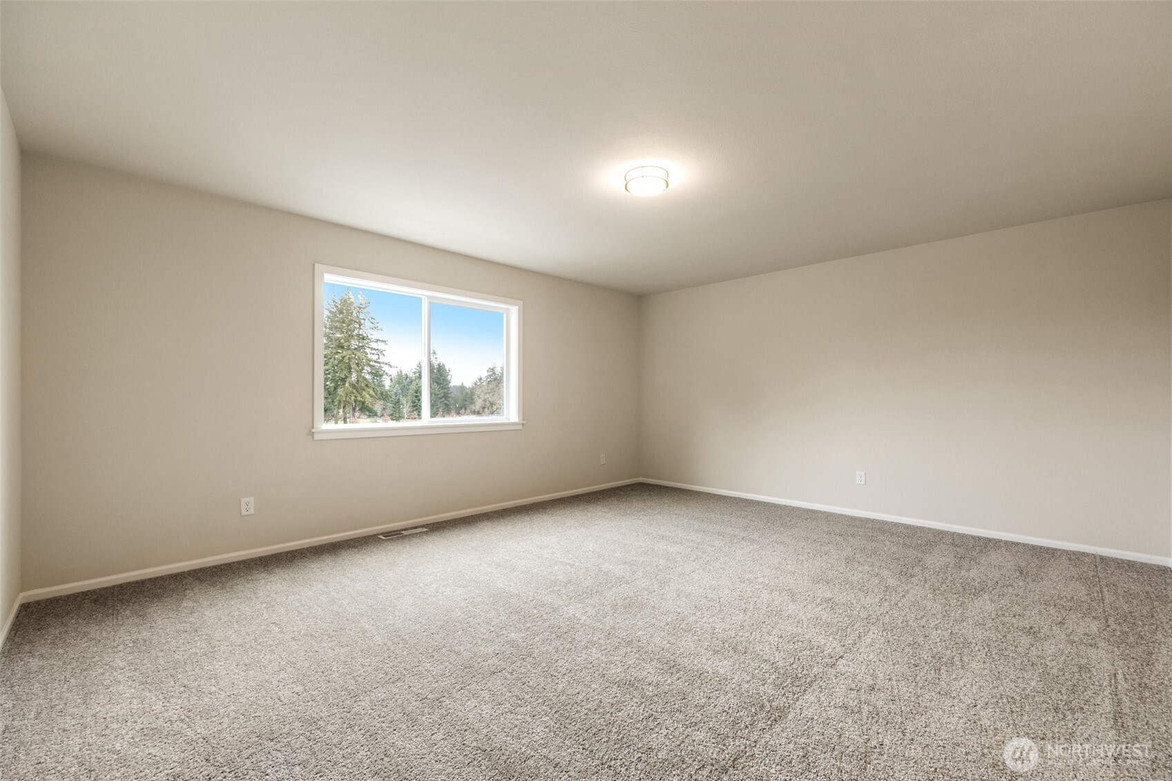107 Pine Hollow Drive Property Photo 17