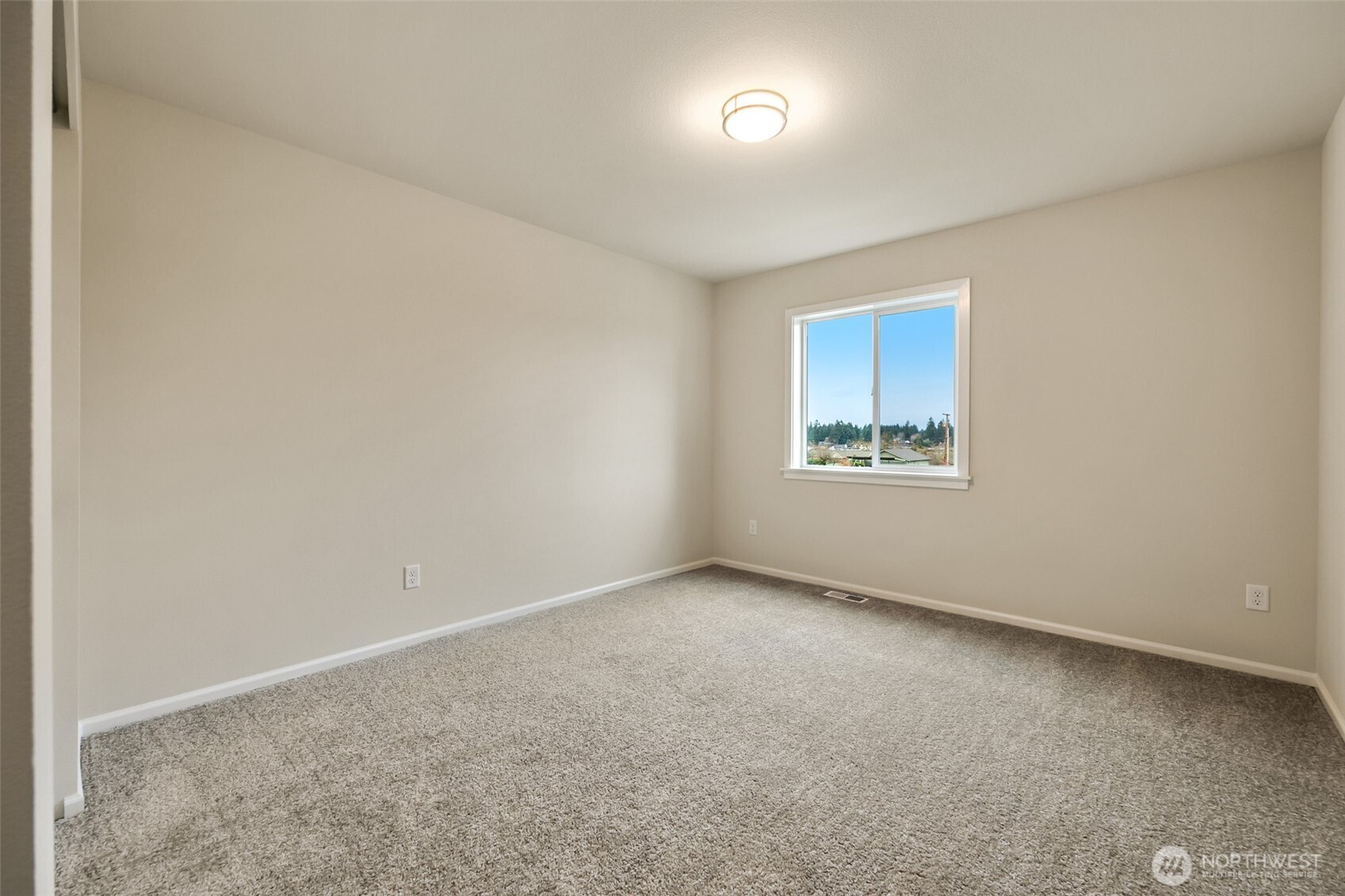 107 Pine Hollow Drive Property Photo 20