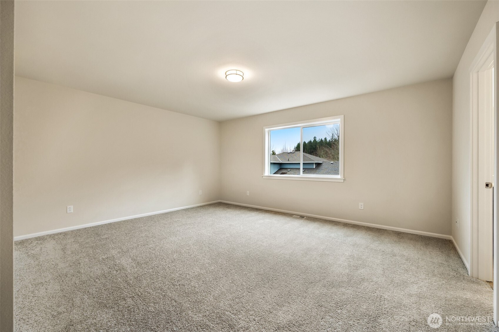 107 Pine Hollow Drive Property Photo 23