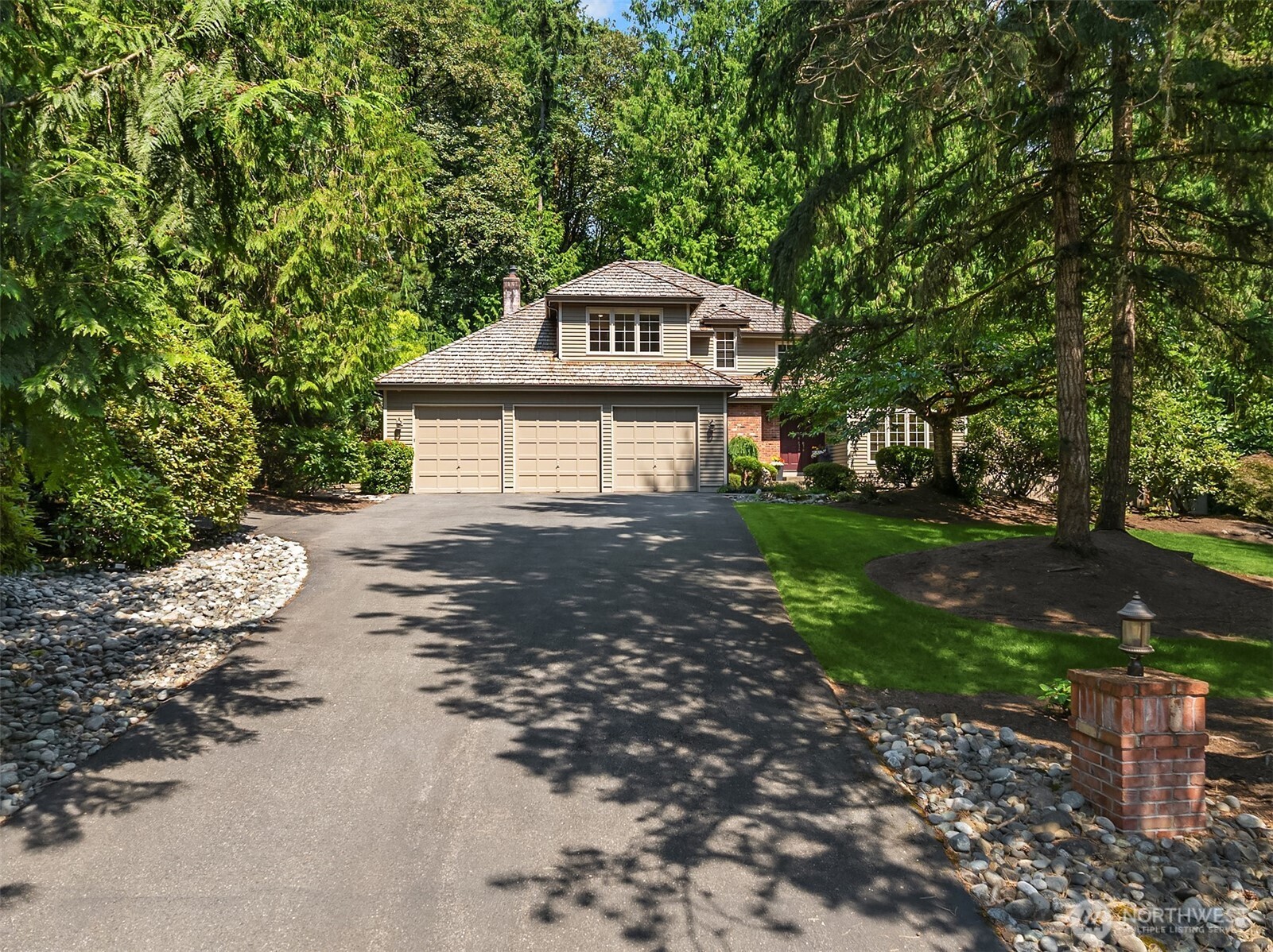 13016 207th Avenue Property Photo 1