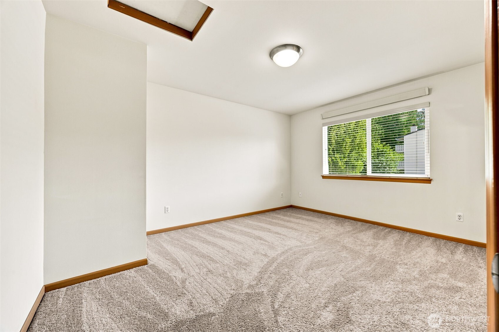 4363 Roxanna Loop Property Photo 18