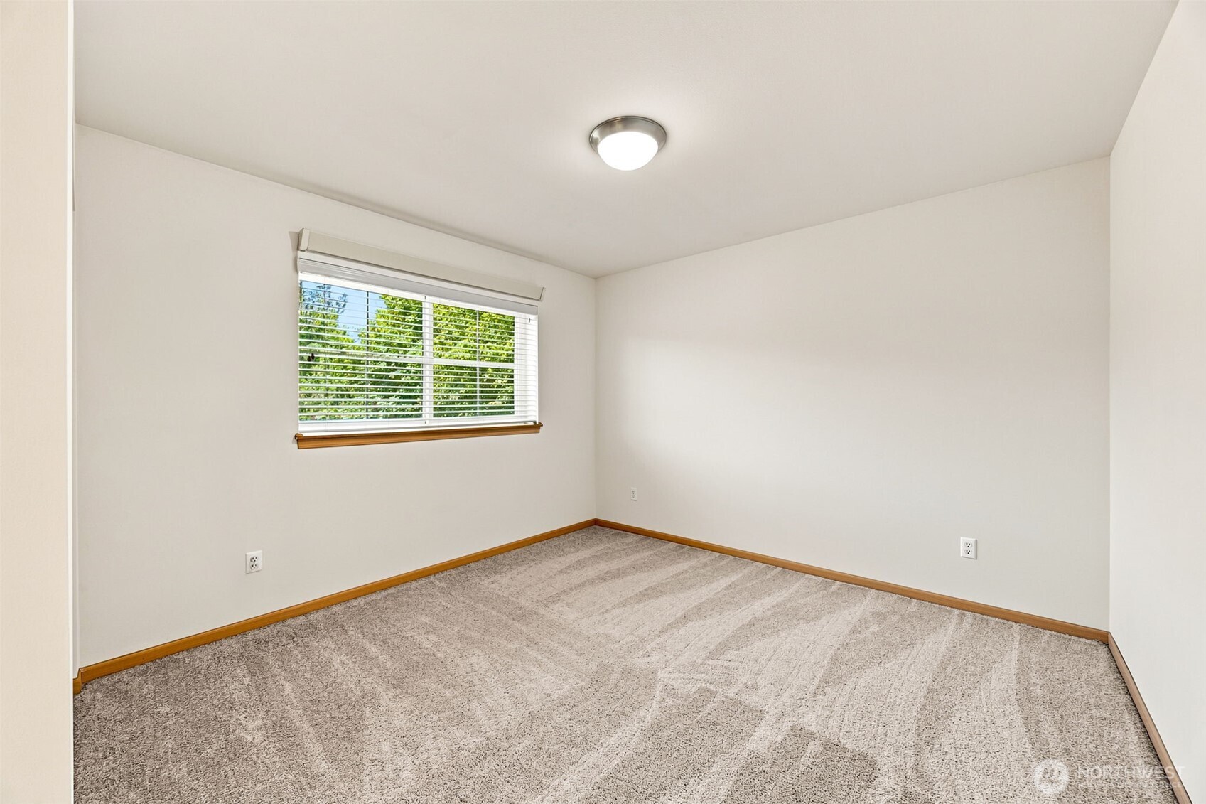 4363 Roxanna Loop Property Photo 25