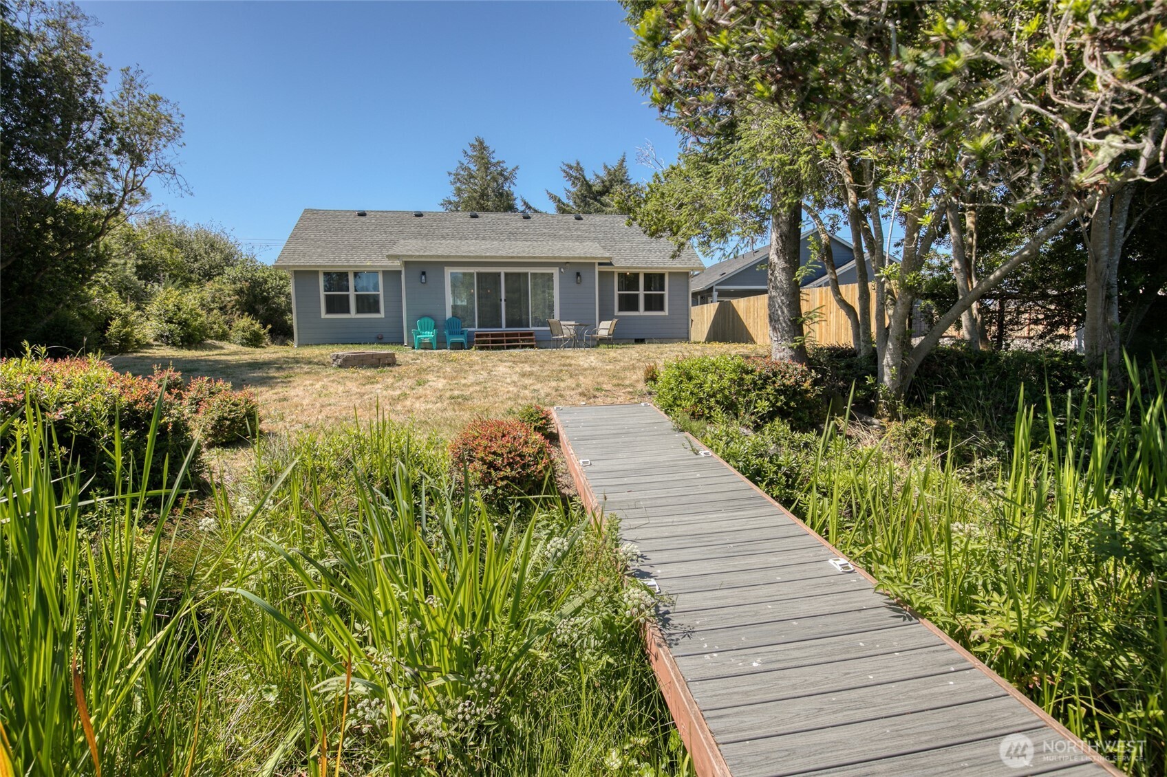 998 Point Brown Avenue Property Photo 1