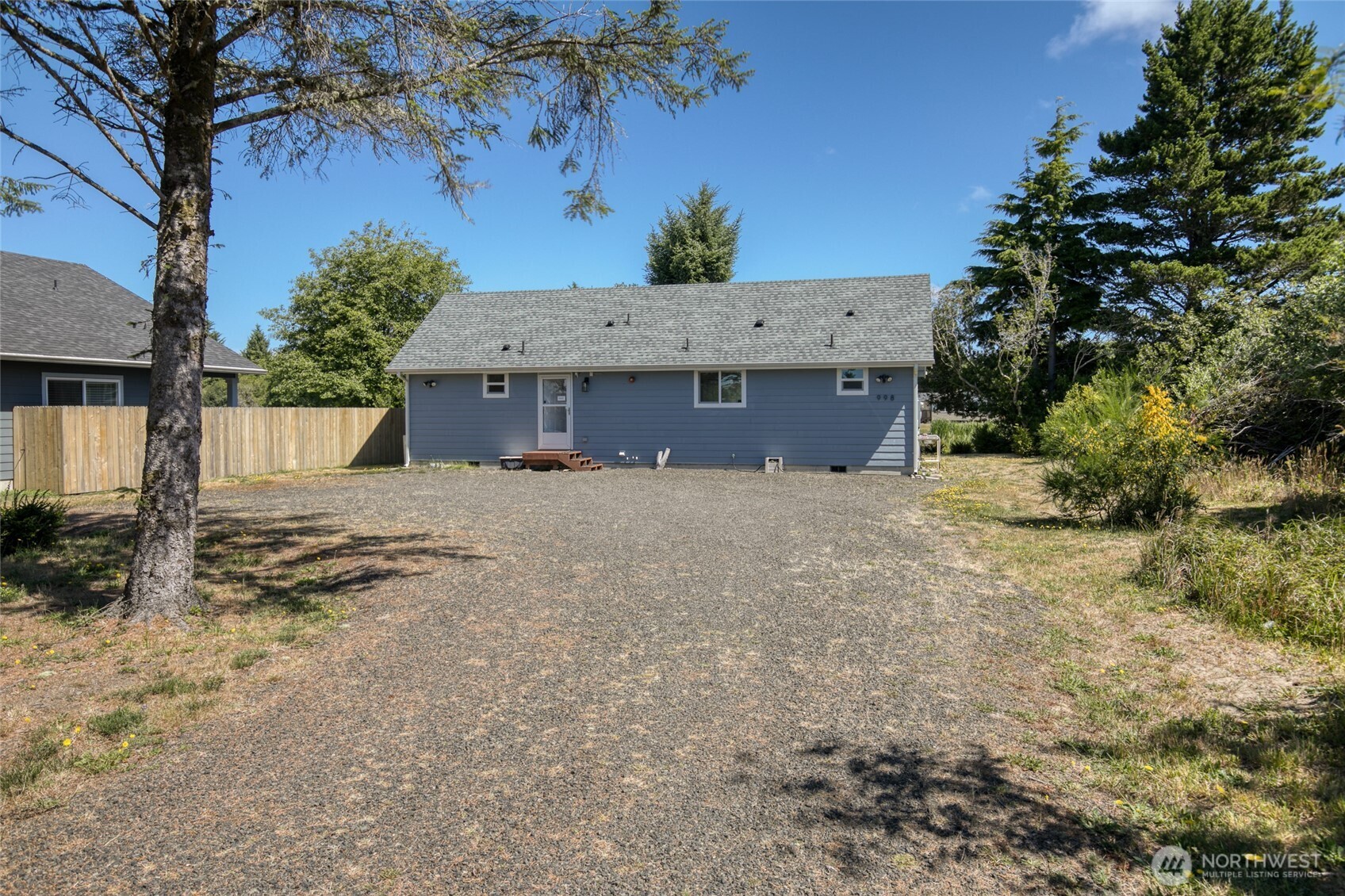998 Point Brown Avenue Property Photo 2