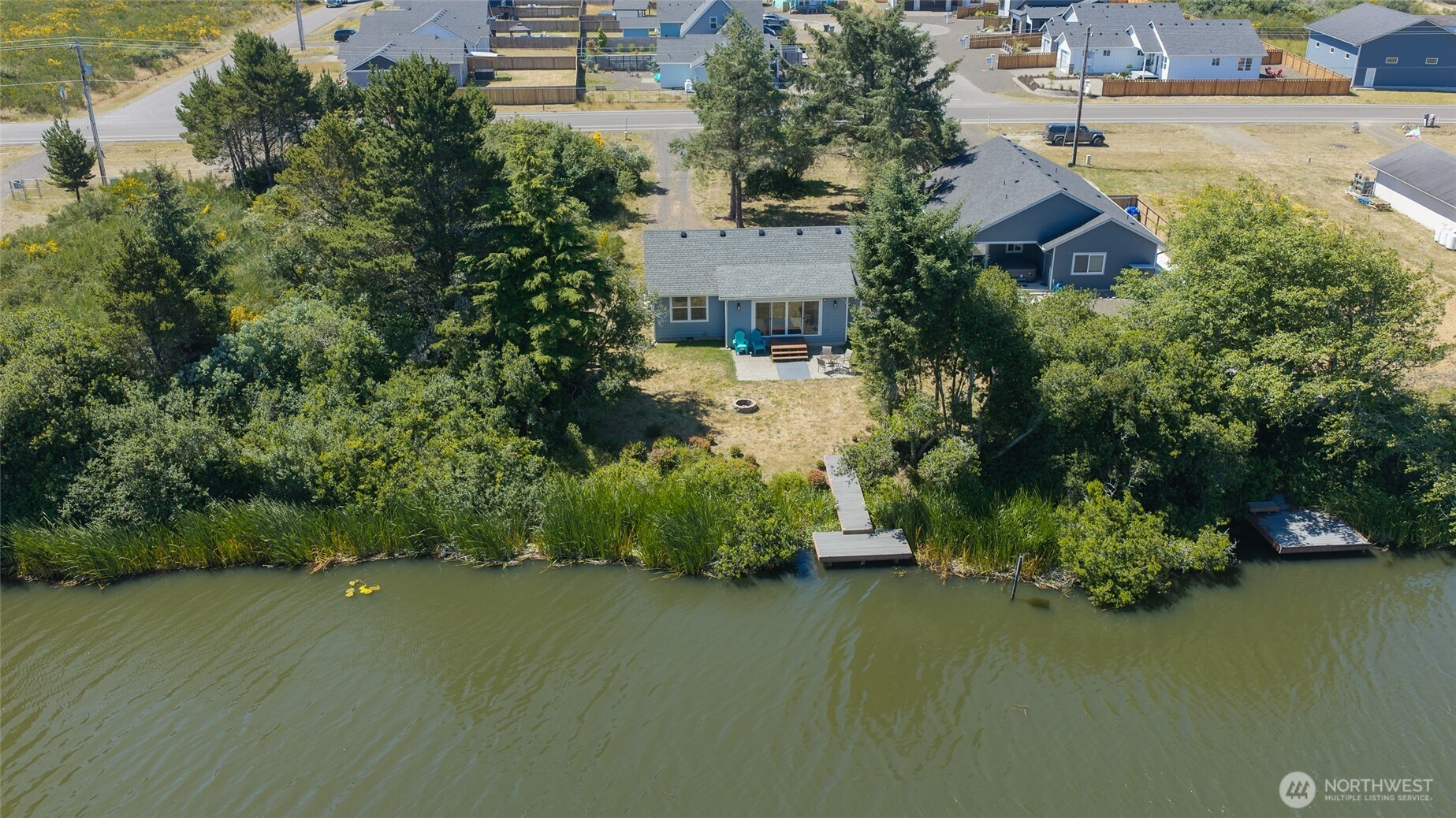 998 Point Brown Avenue Property Photo 28
