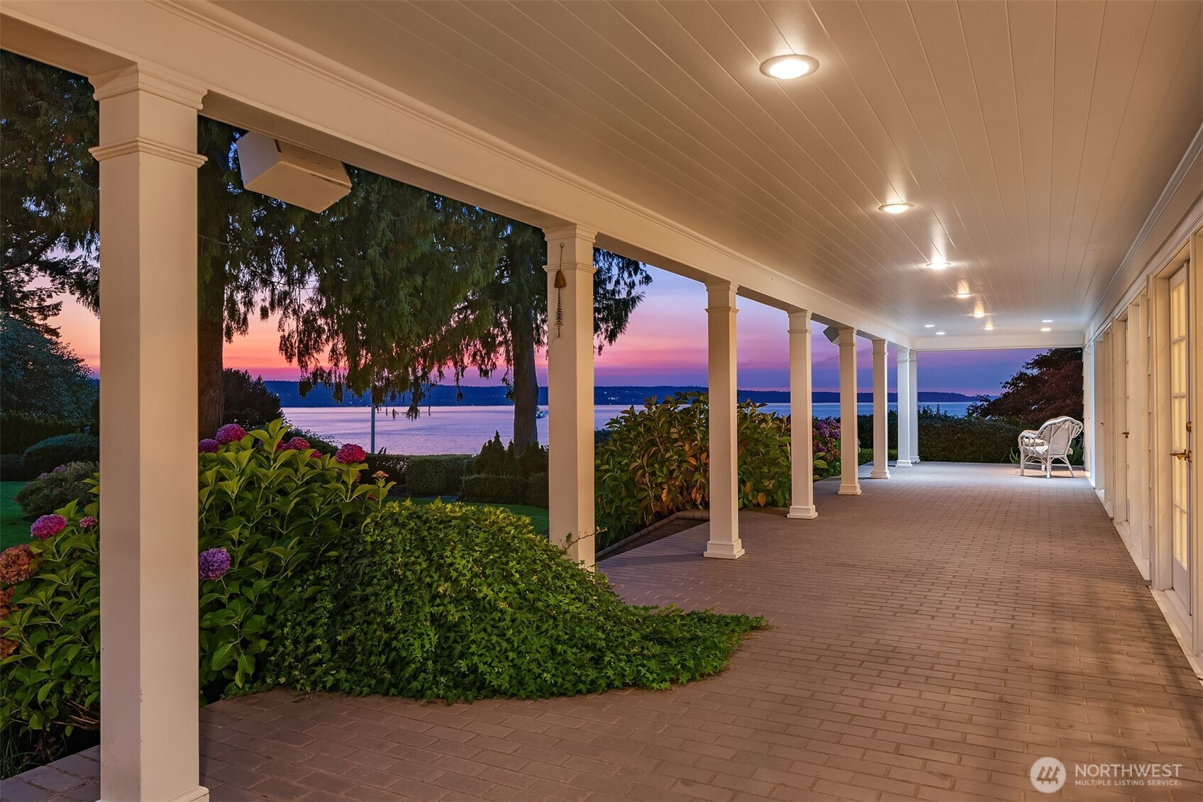 3727 Shore Avenue Property Photo 15