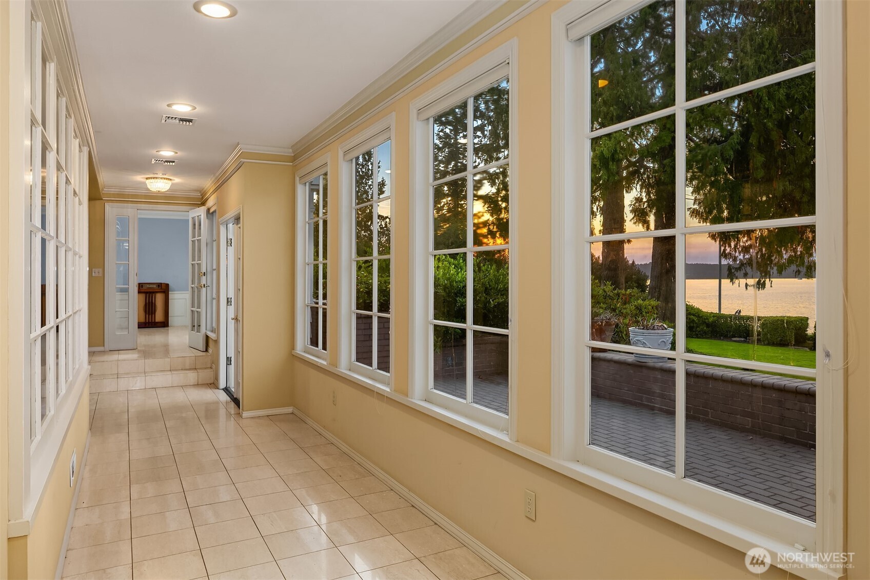 3727 Shore Avenue Property Photo 20