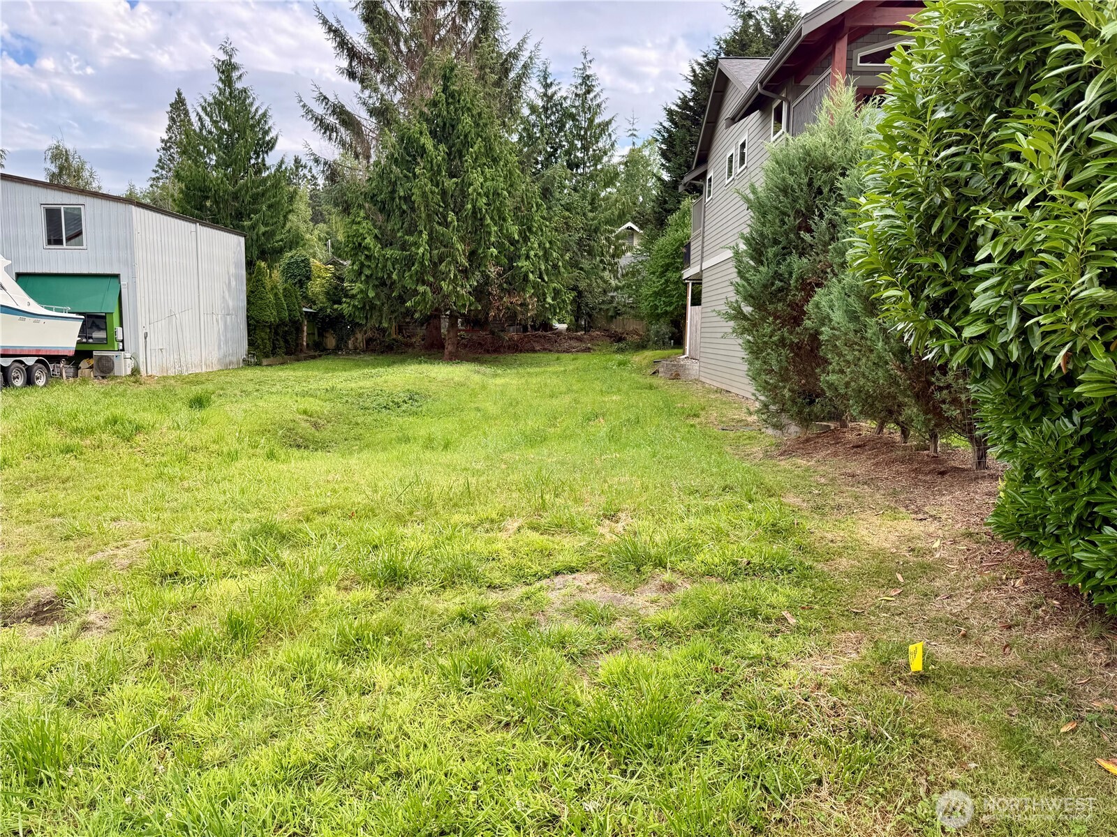 542 Donovan Avenue Property Photo 8