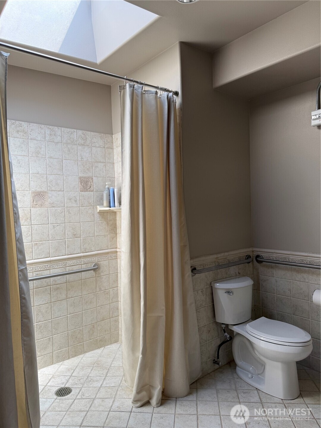 2233 1st Avenue Property Photo 15