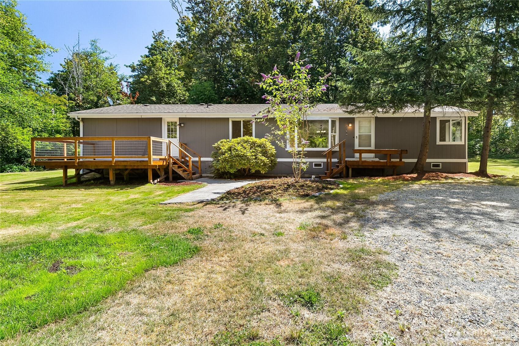 390 Van Wyck Road Property Photo 2