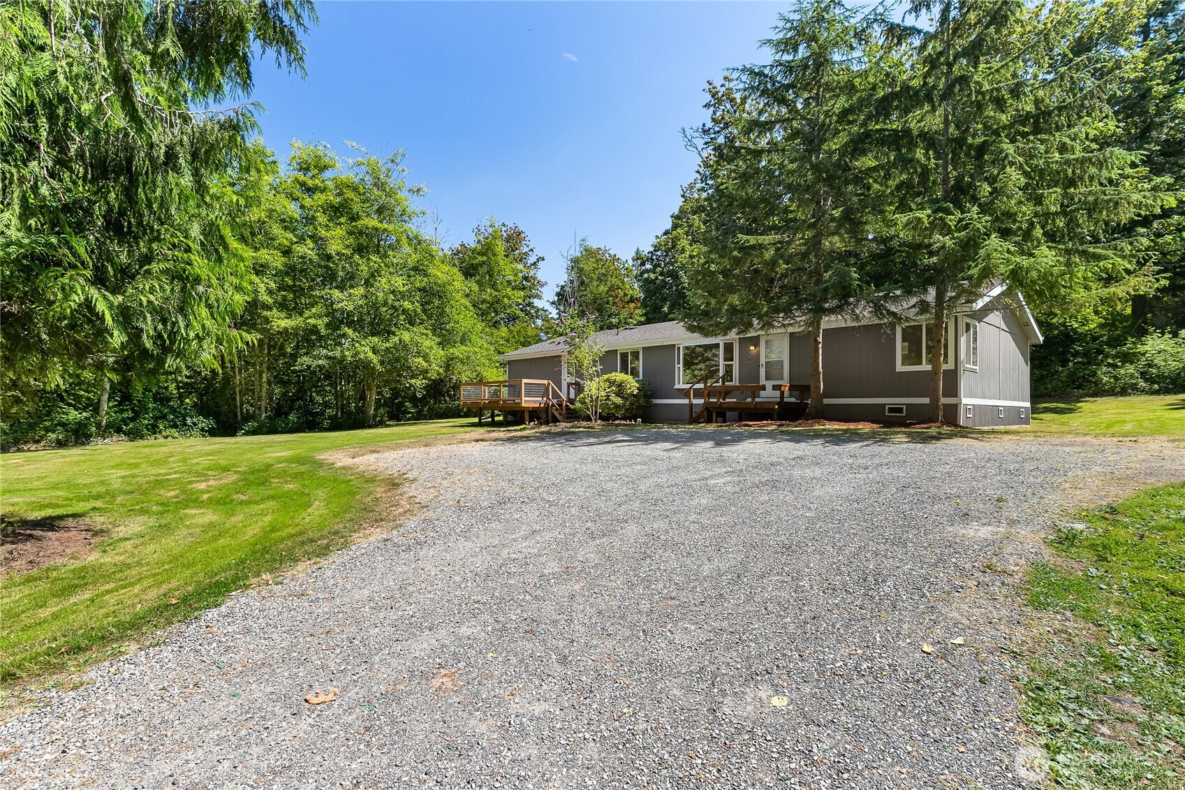 390 Van Wyck Road Property Photo 5