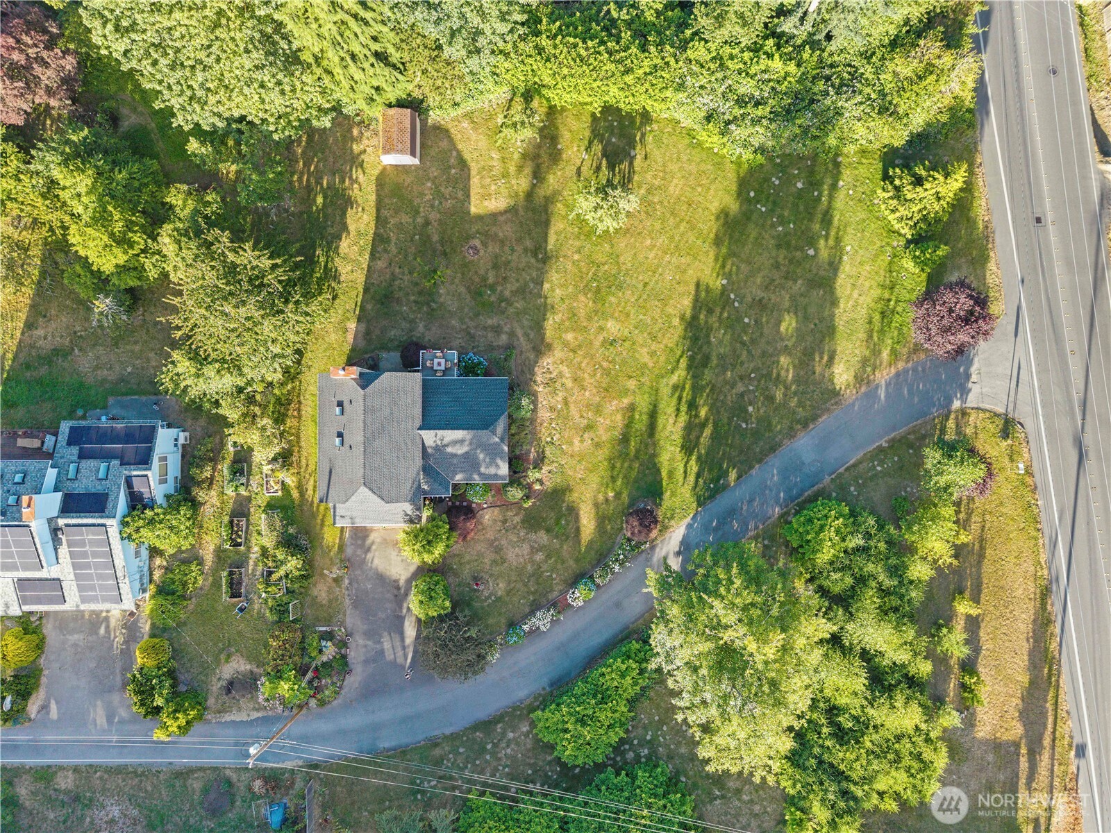 2711 148th Street Property Photo 3