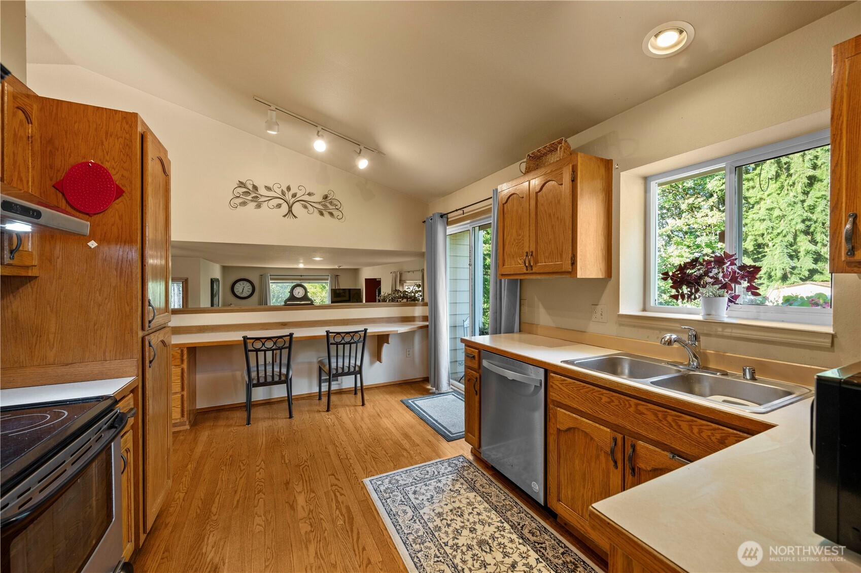 2711 148th Street Property Photo 12