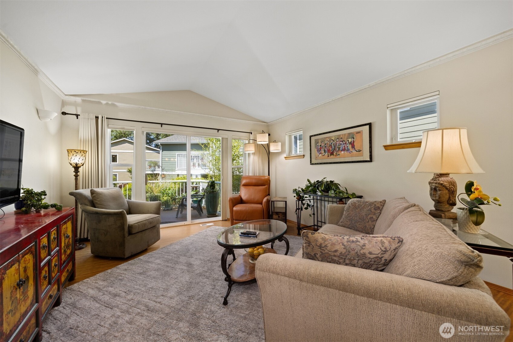 1342 Whatcom St Property Photo 17