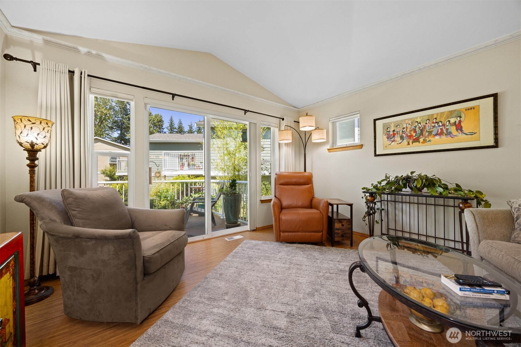 1342 Whatcom St Property Photo 18