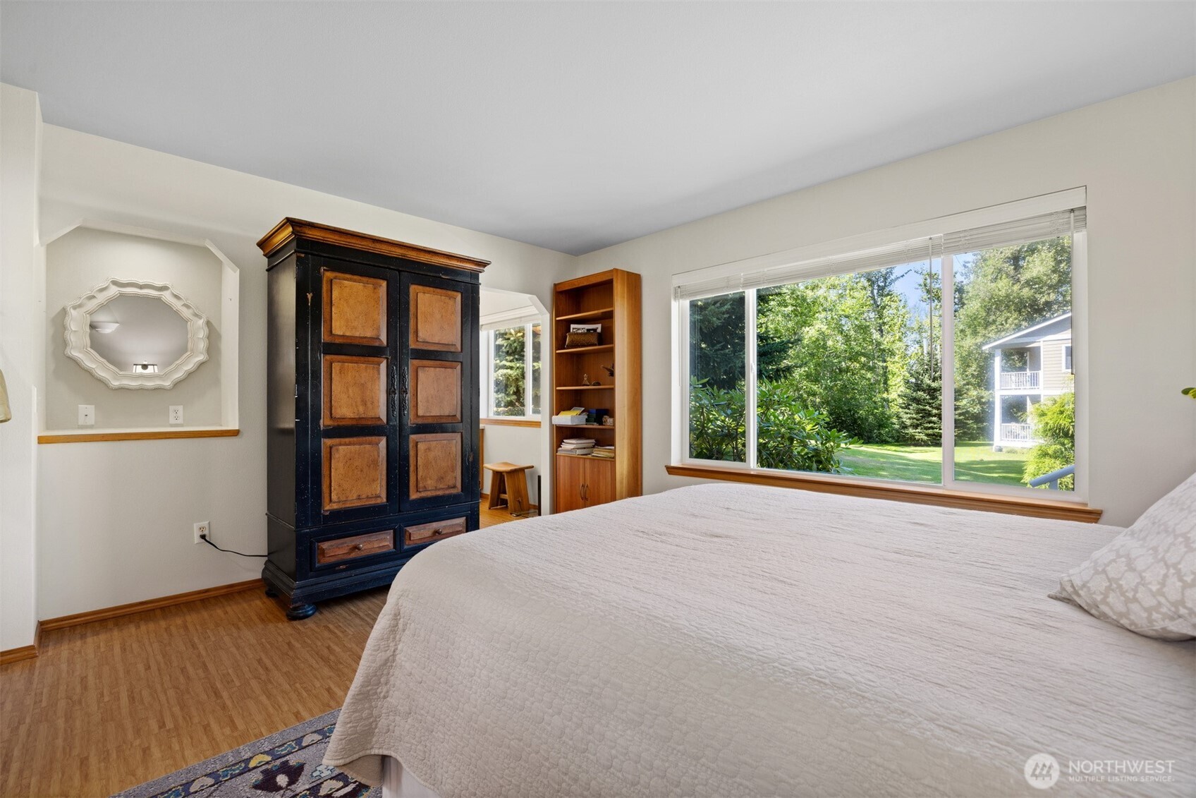 1342 Whatcom St Property Photo 22