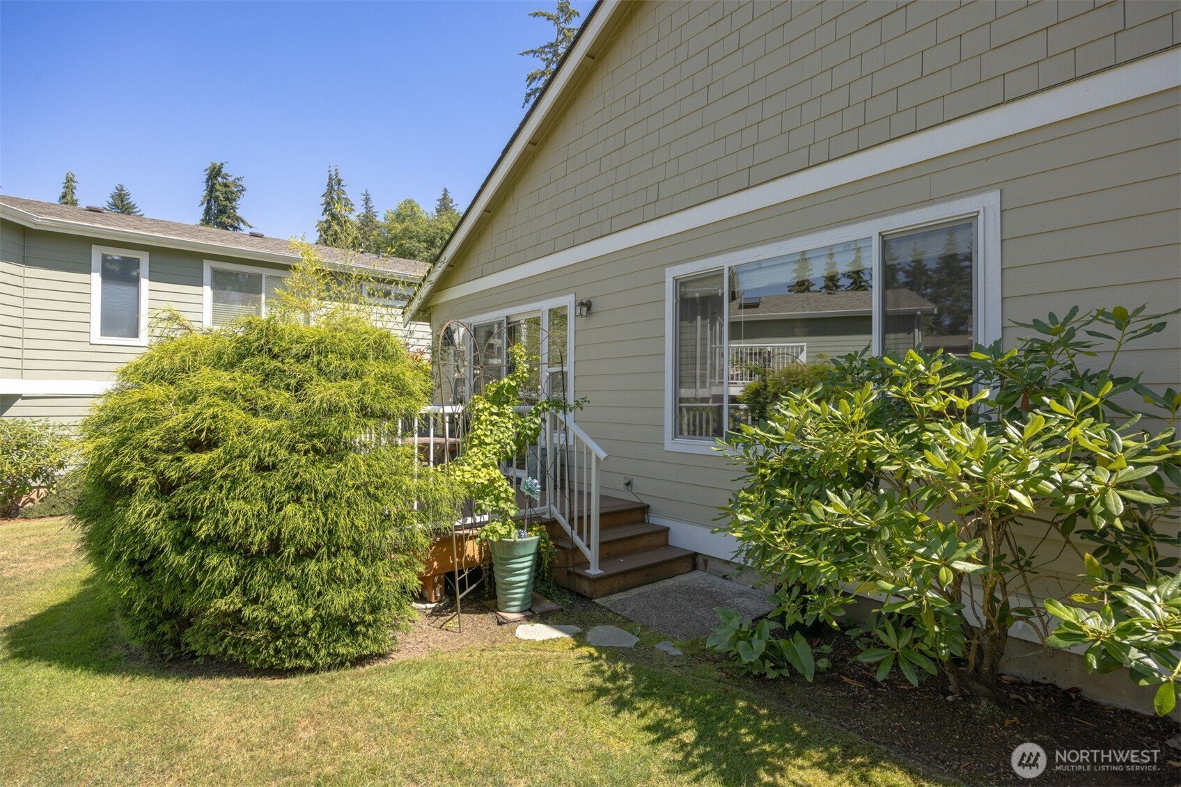 1342 Whatcom St Property Photo 35
