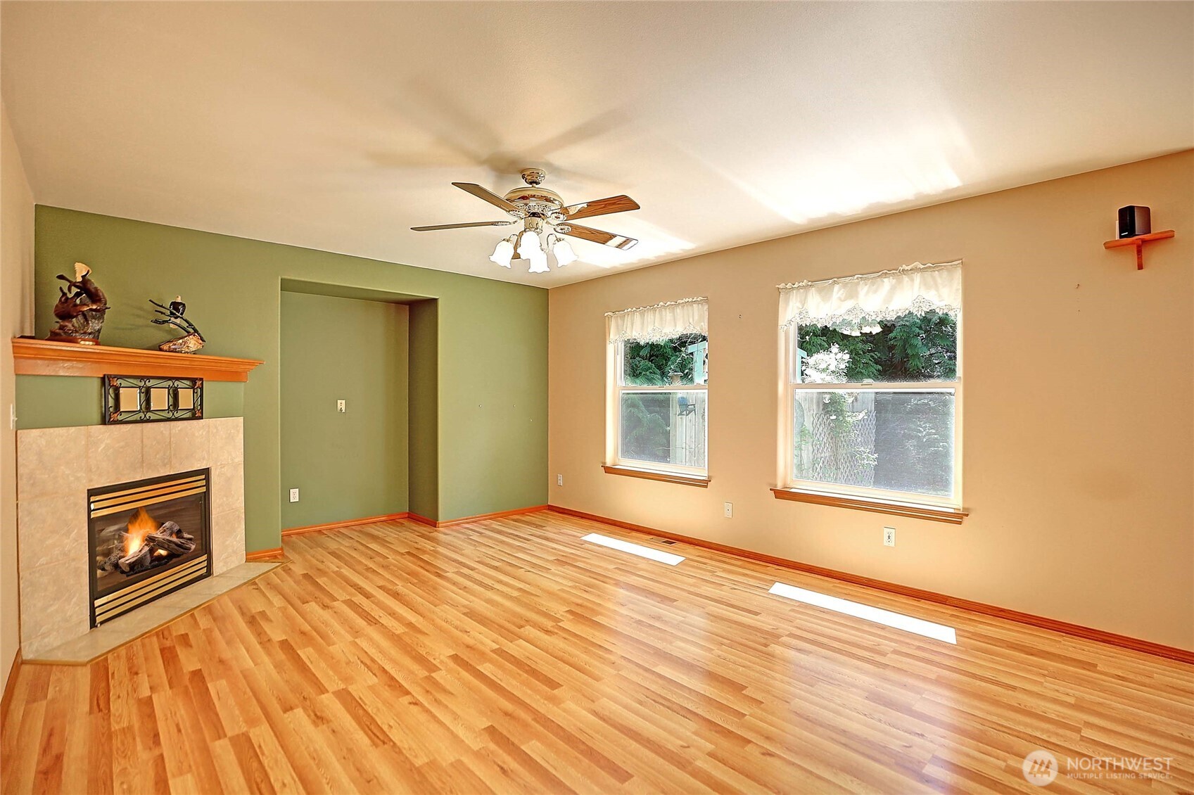 2289 Moody Lane Property Photo 10