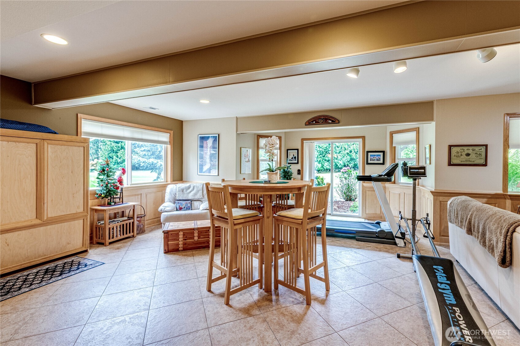 105 14th Court Property Photo 28