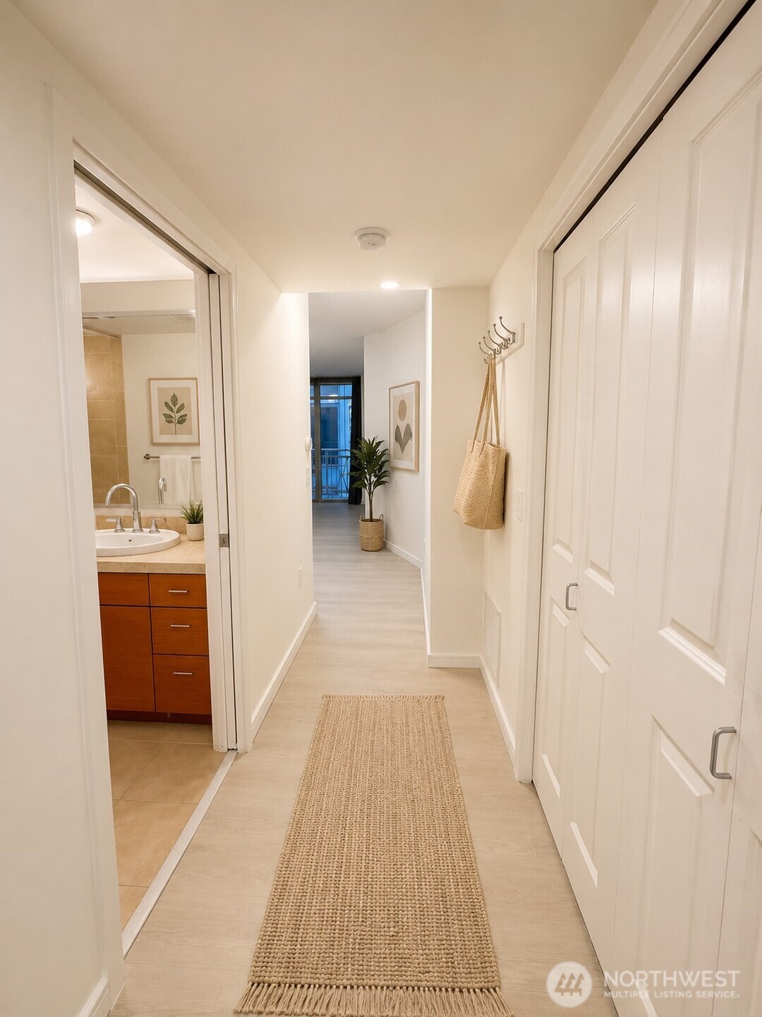 819 Virginia Street 2208 Property Photo 9