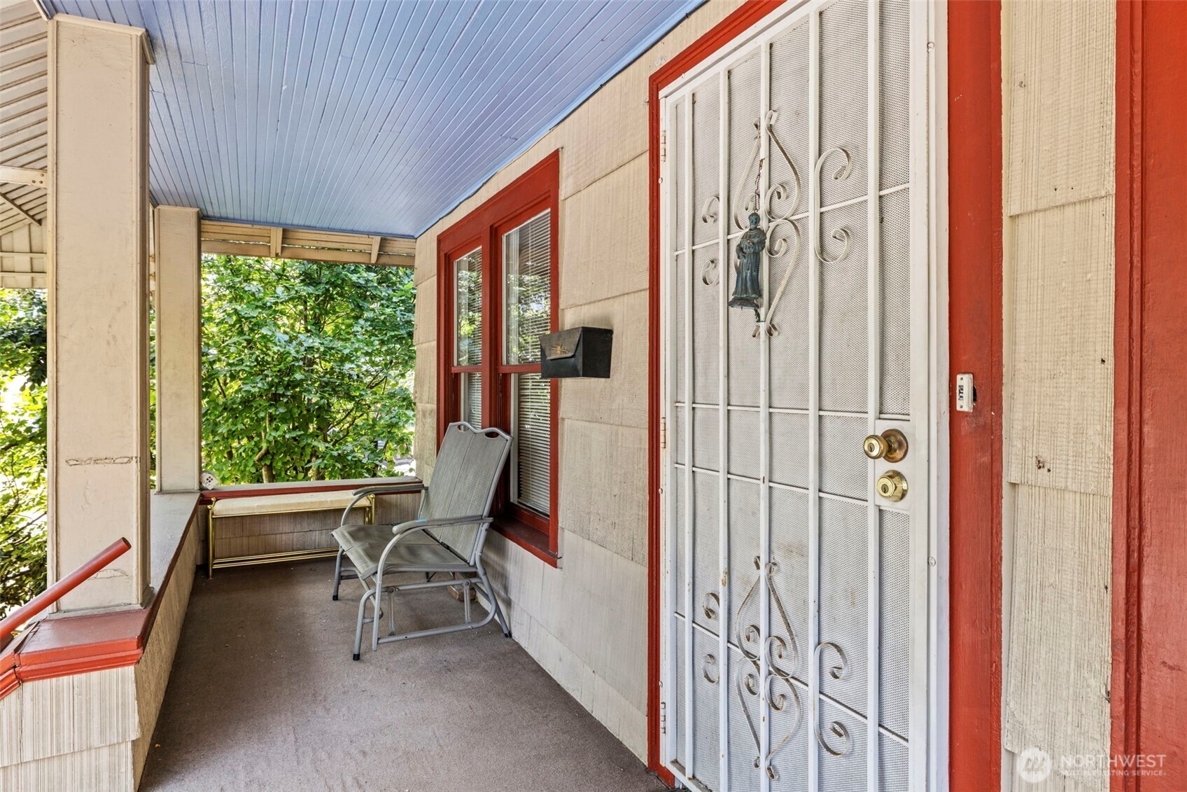 2706 S Judkins Street Property Photo 2